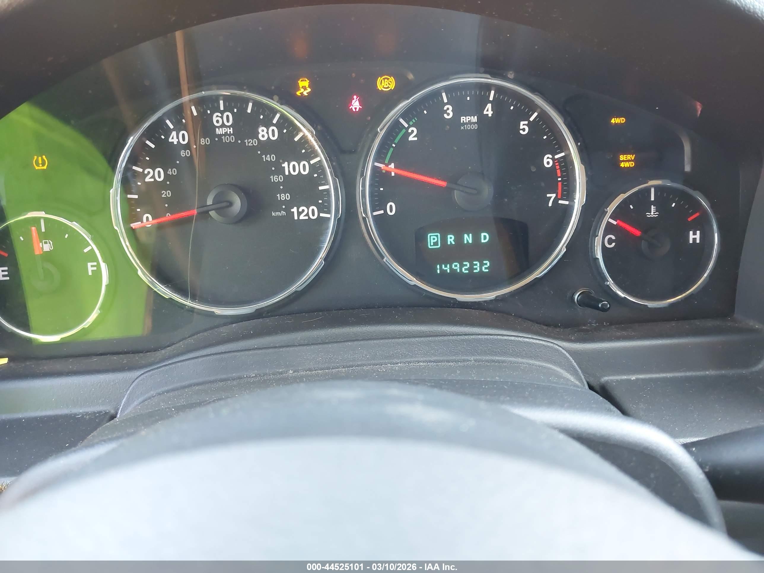 JEEP LIBERTY image 7