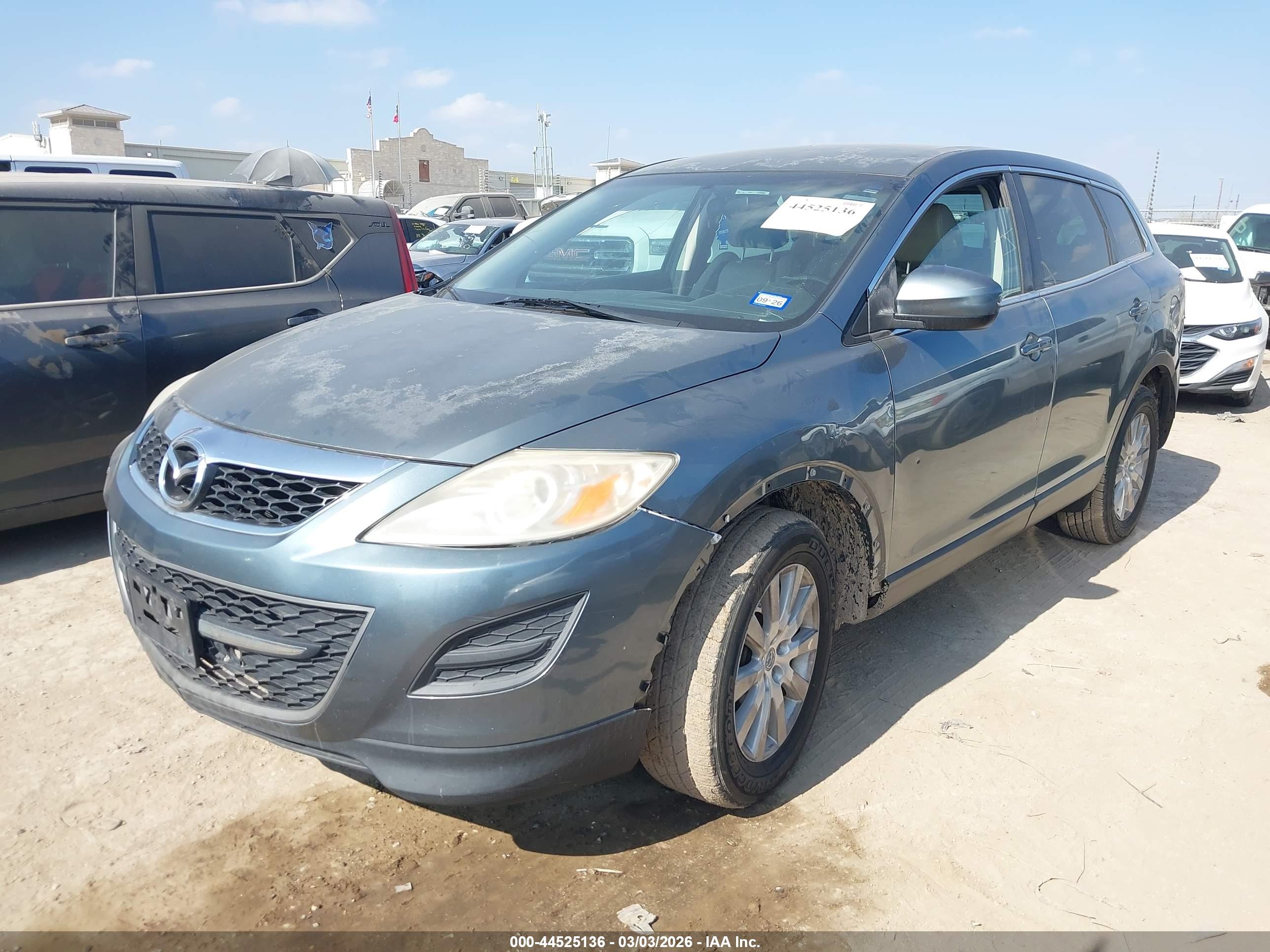 MAZDA CX-9 image 2
