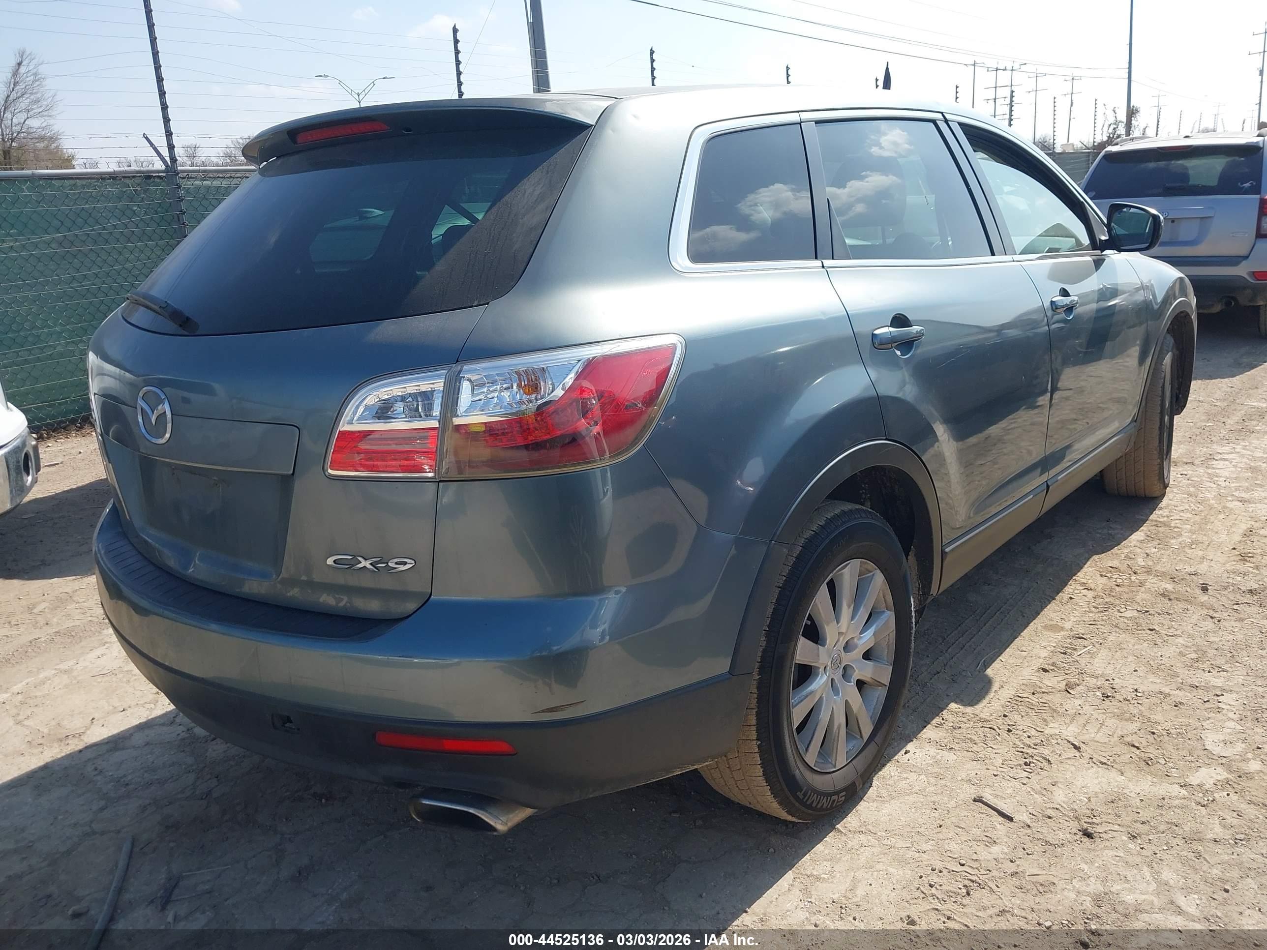 MAZDA CX-9 image 4
