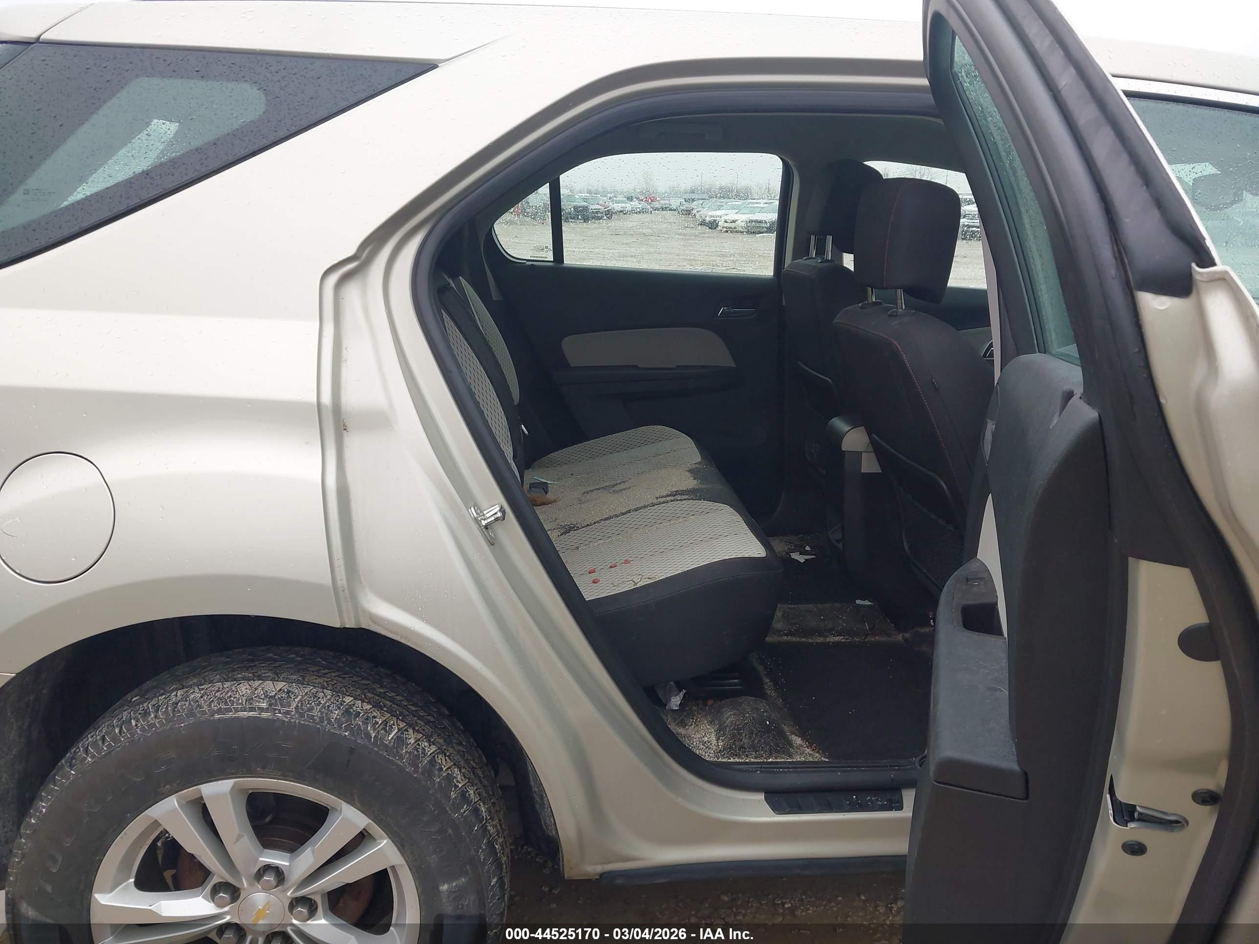 CHEVROLET EQUINOX image 8