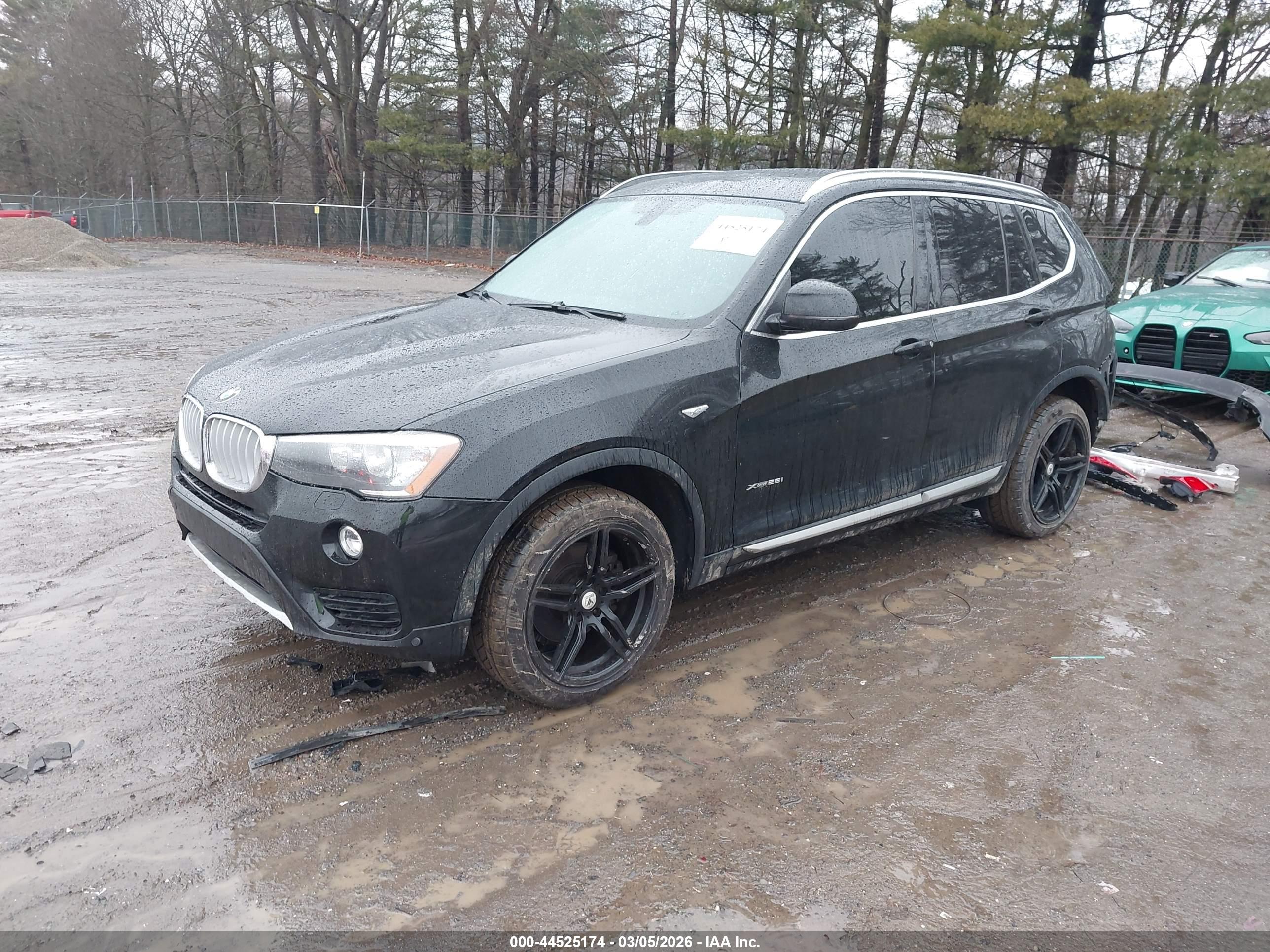 BMW X3 image 2