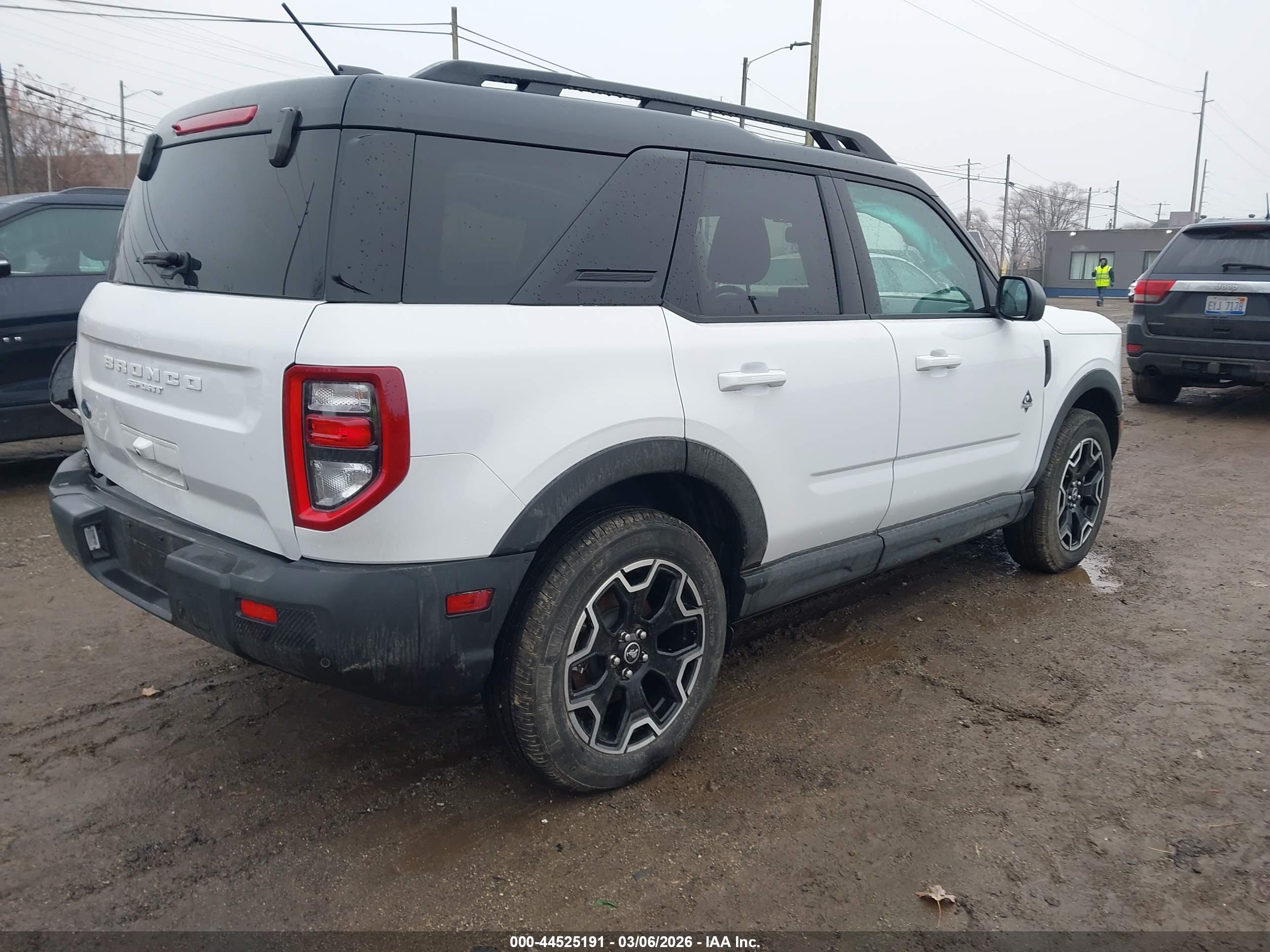 FORD BRONCO image 4