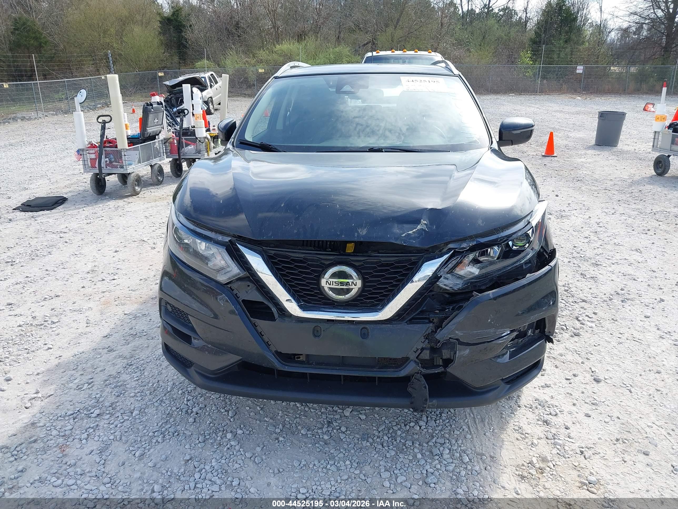 NISSAN ROGUE image 6