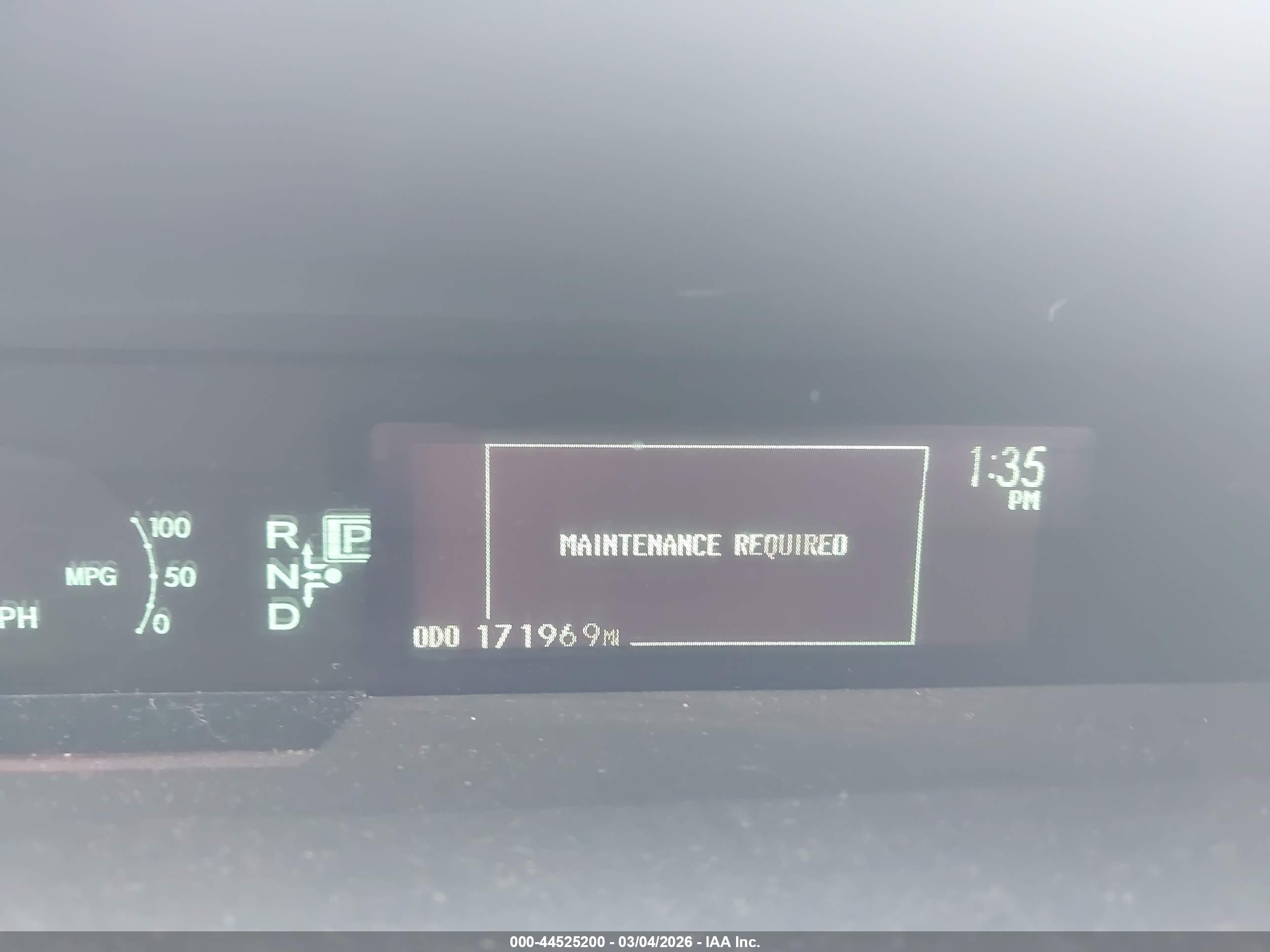 TOYOTA PRIUS image 7