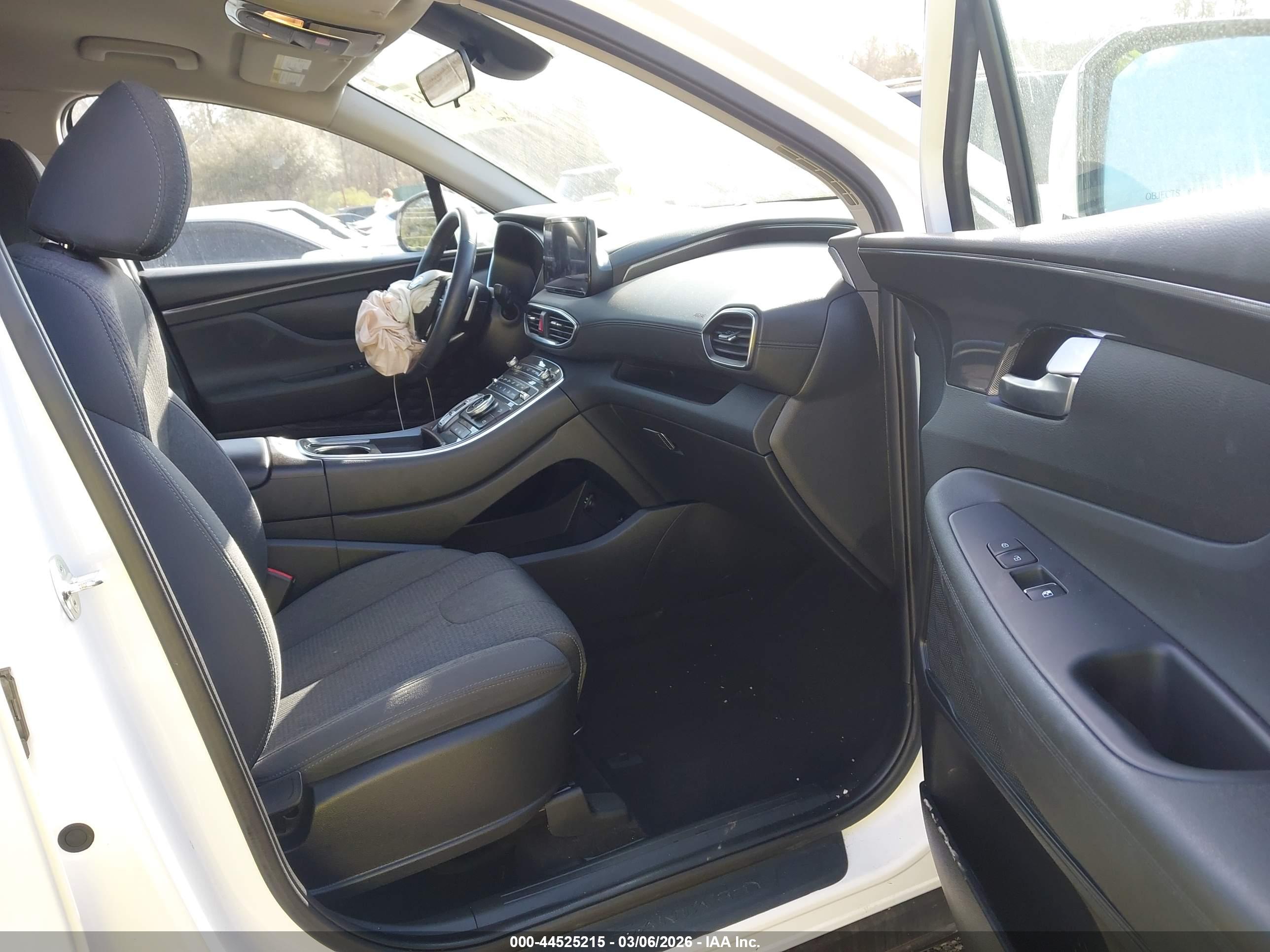 HYUNDAI SANTA image 5