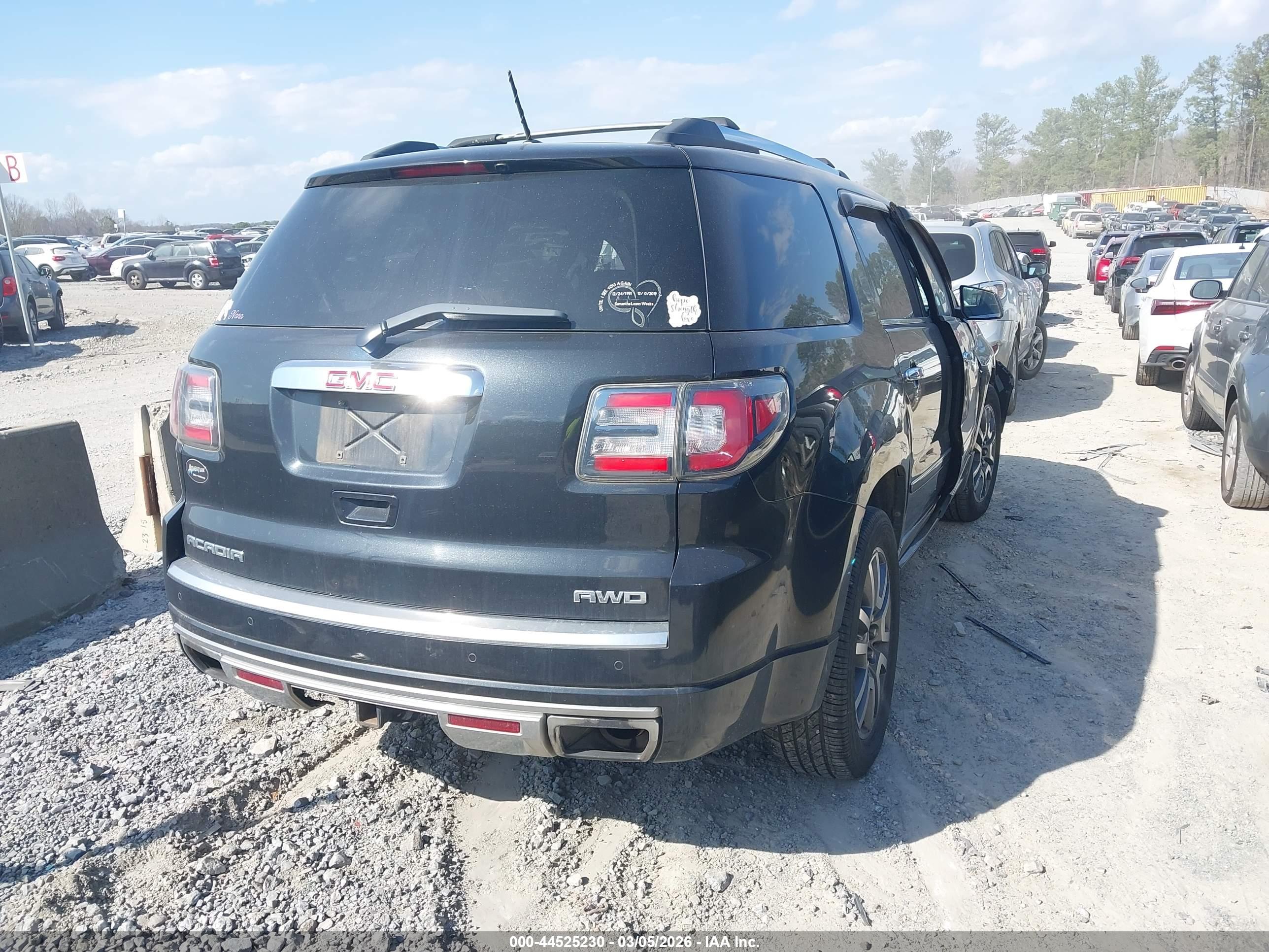 GMC ACADIA image 4