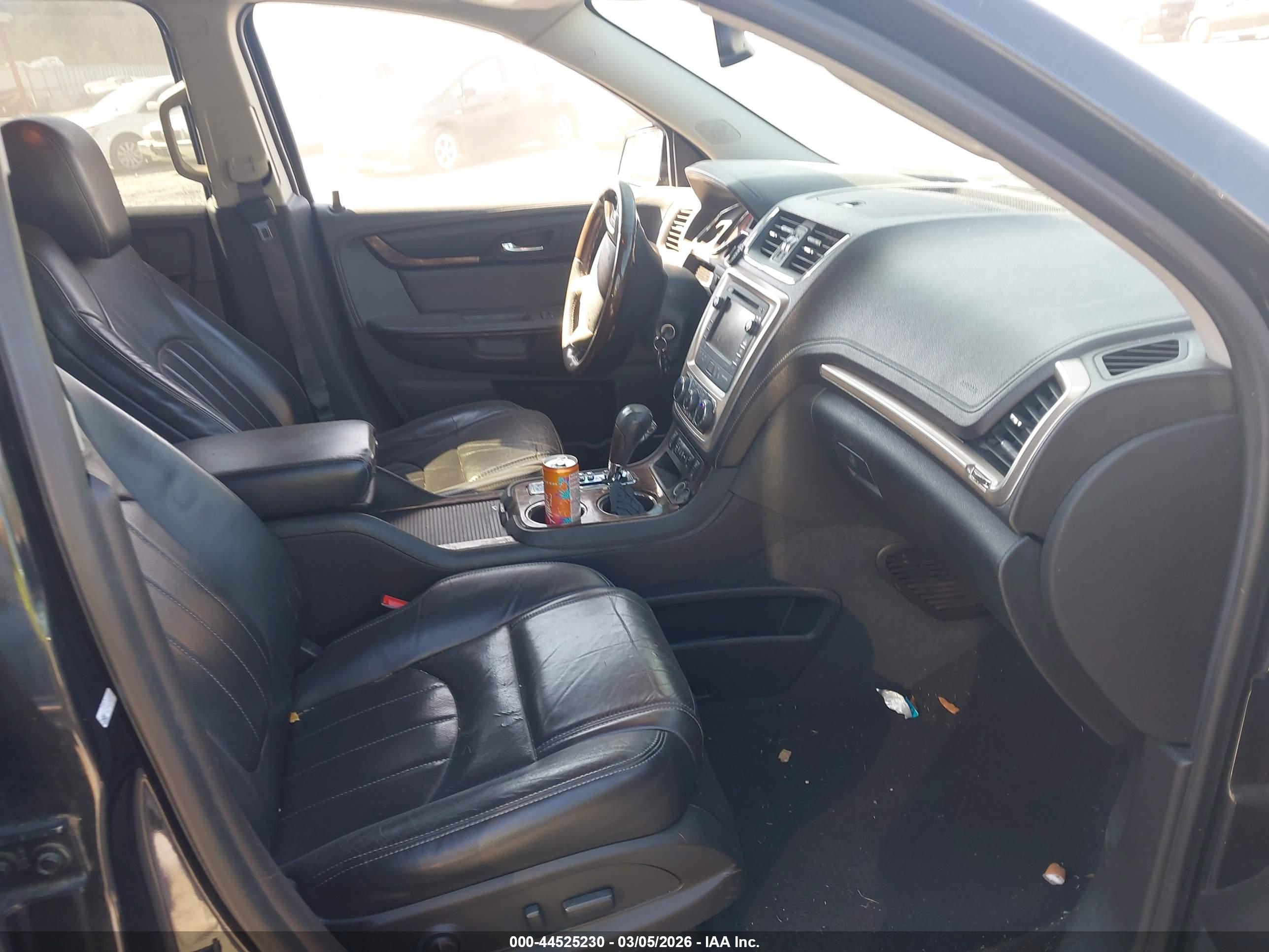 GMC ACADIA image 5