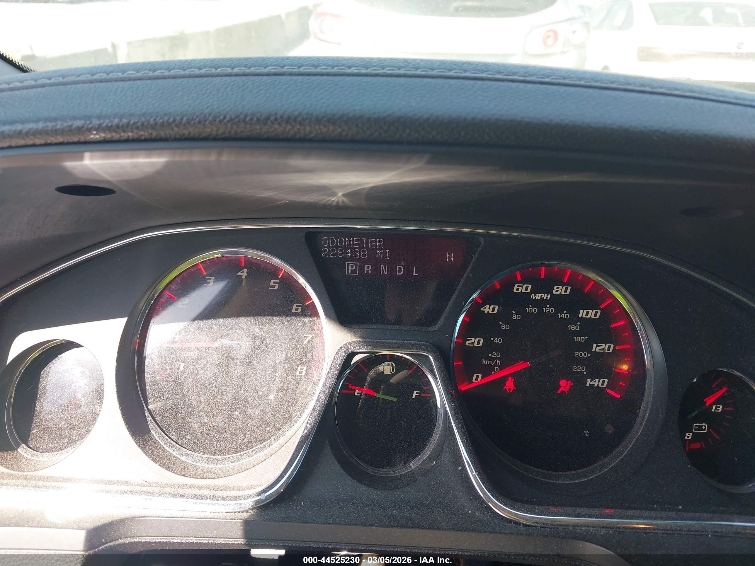 GMC ACADIA image 7