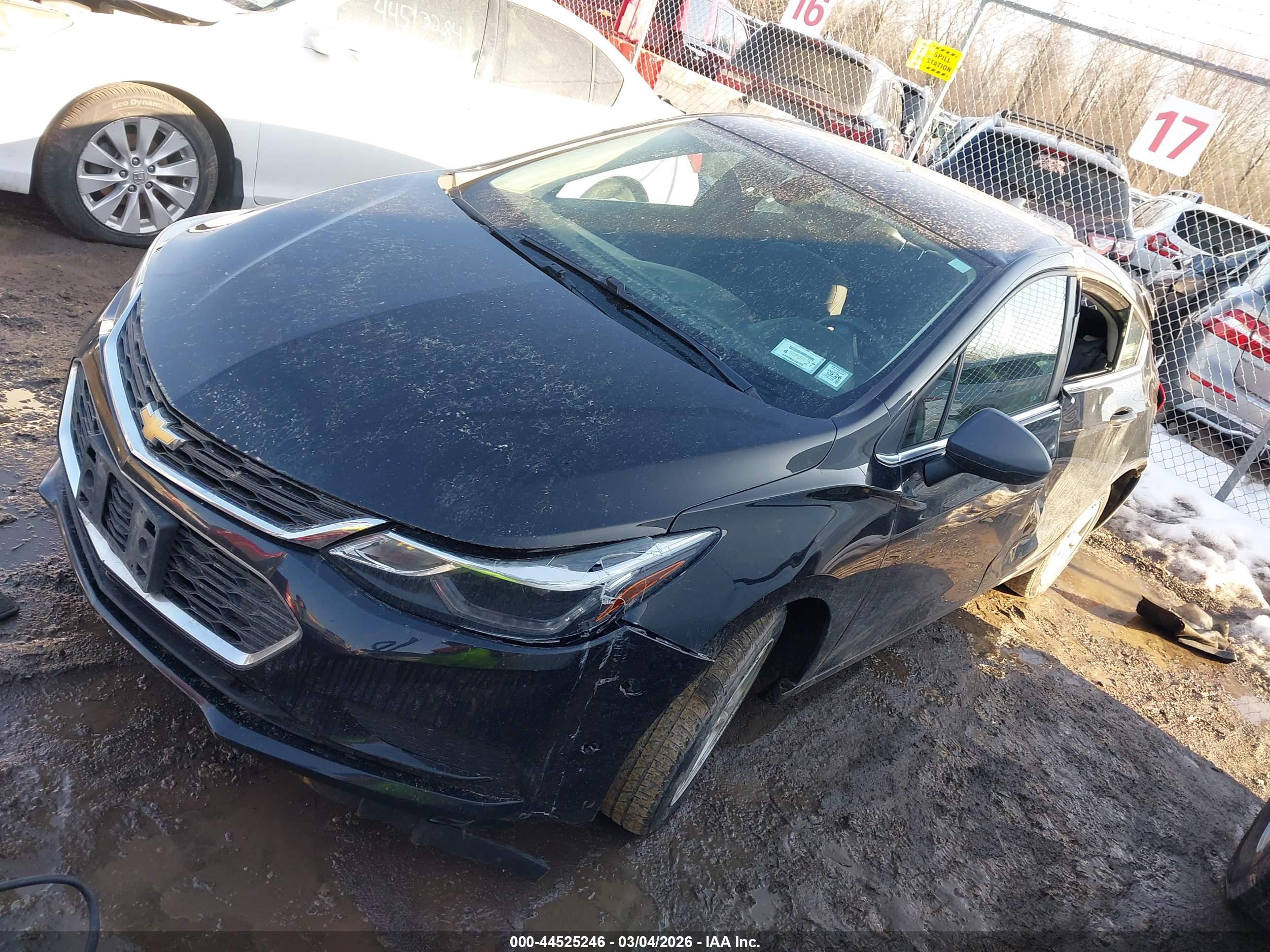 CHEVROLET CRUZE image 2