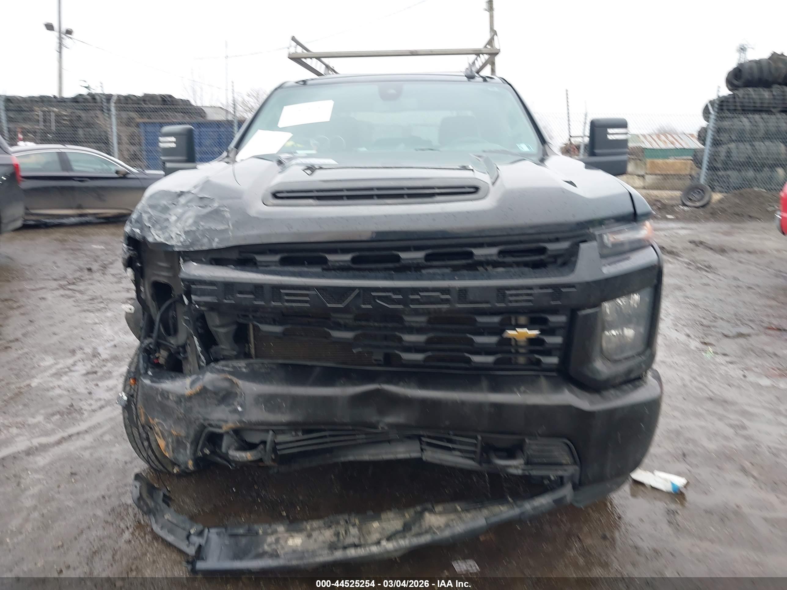 CHEVROLET SILVERADO image 6