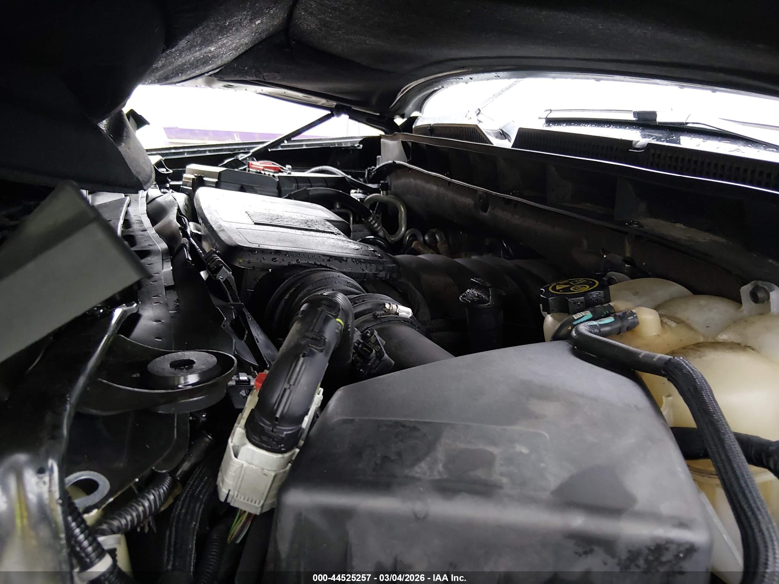 GMC YUKON image 10