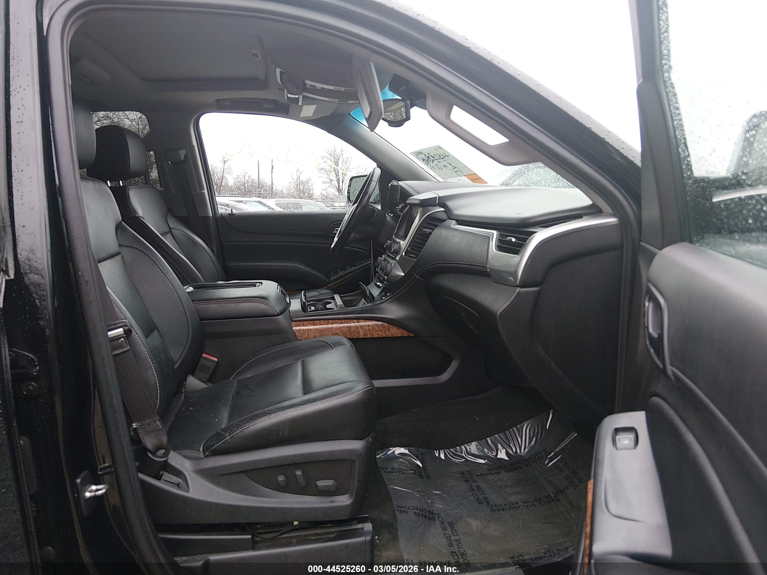 CHEVROLET TAHOE image 5