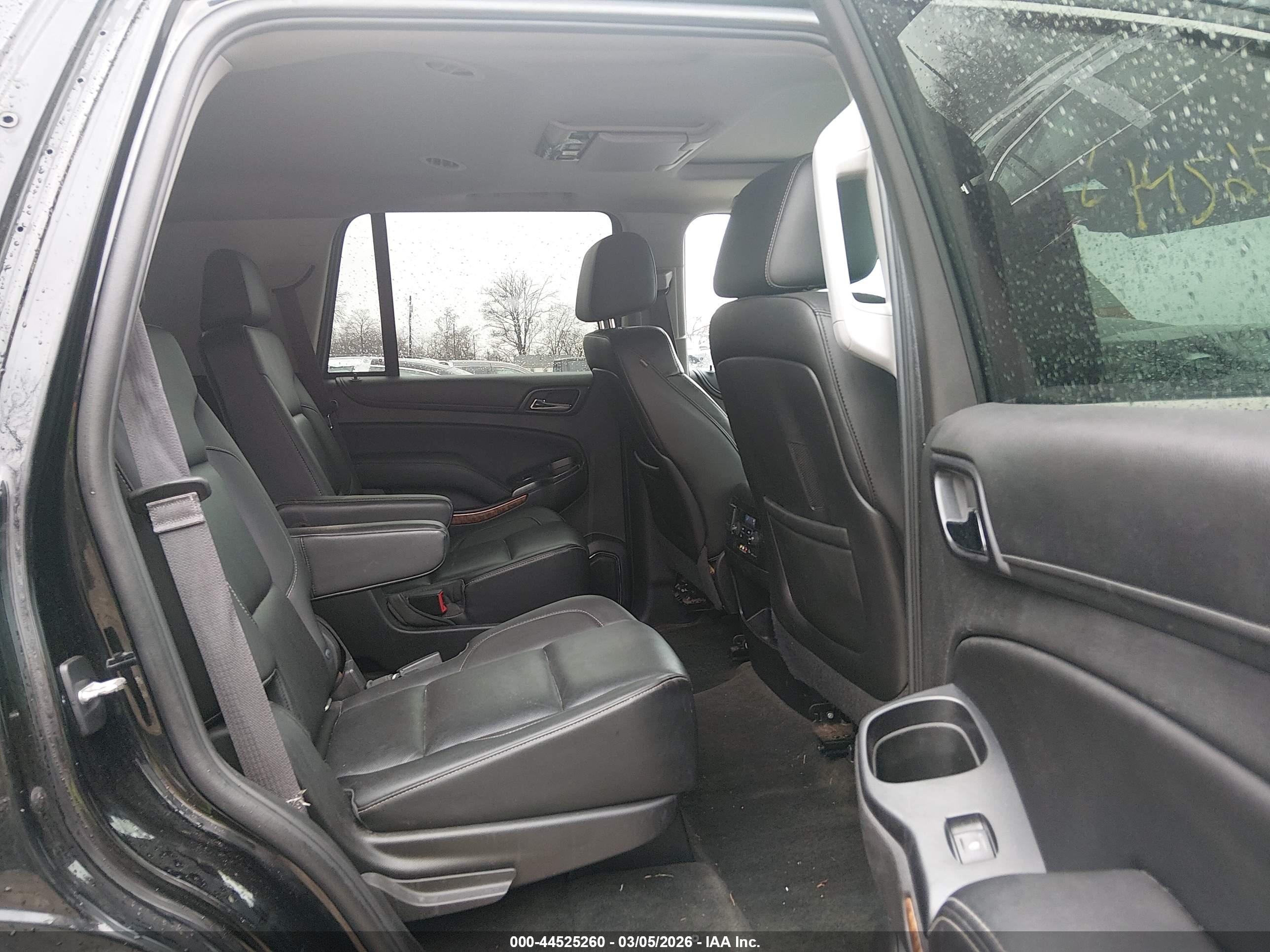 CHEVROLET TAHOE image 8