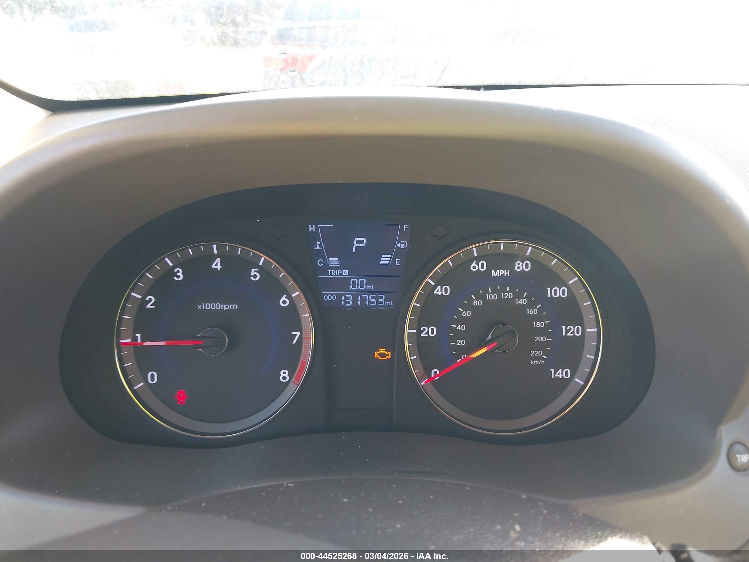 HYUNDAI ACCENT image 7