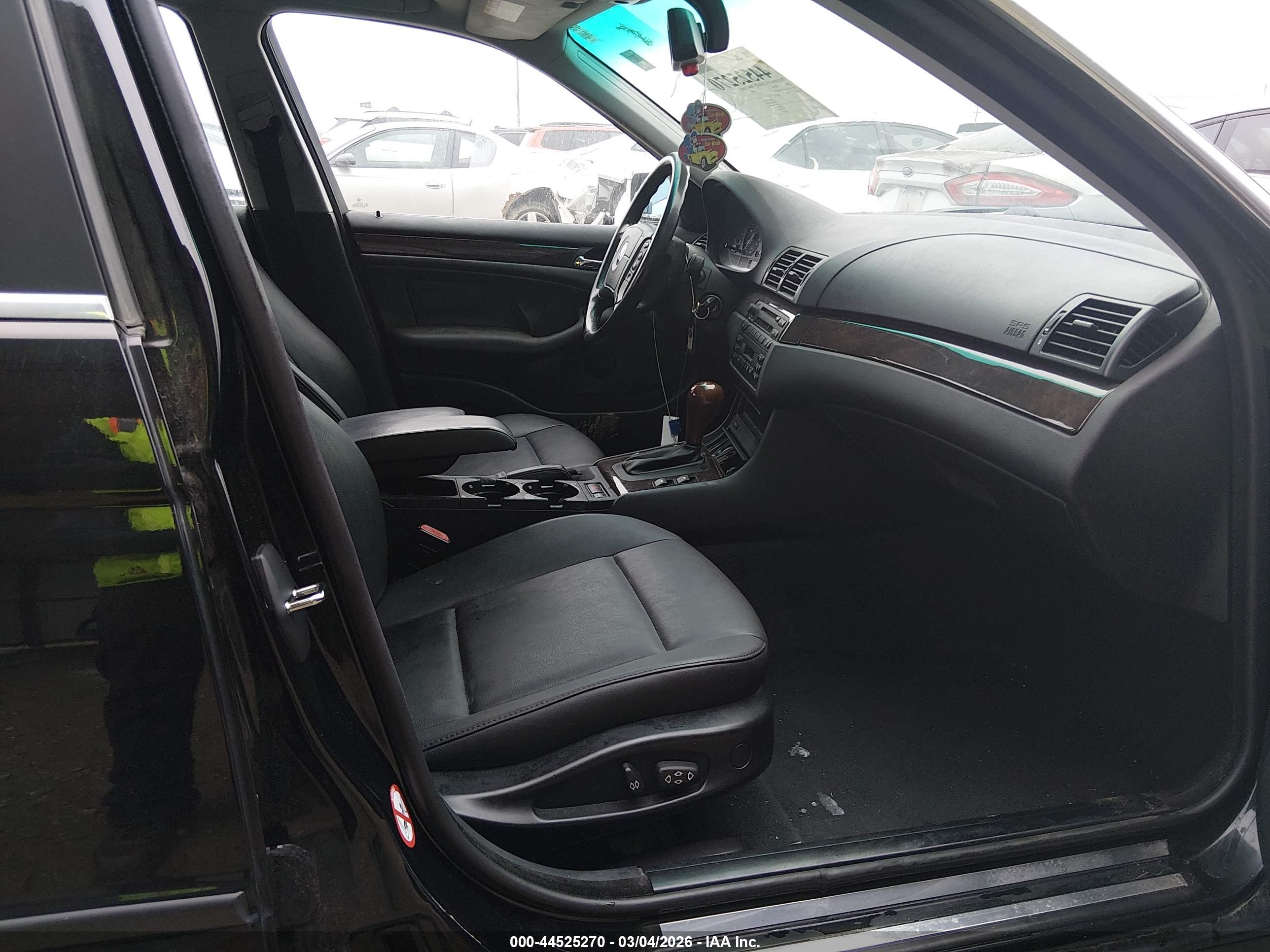 BMW 328I image 5