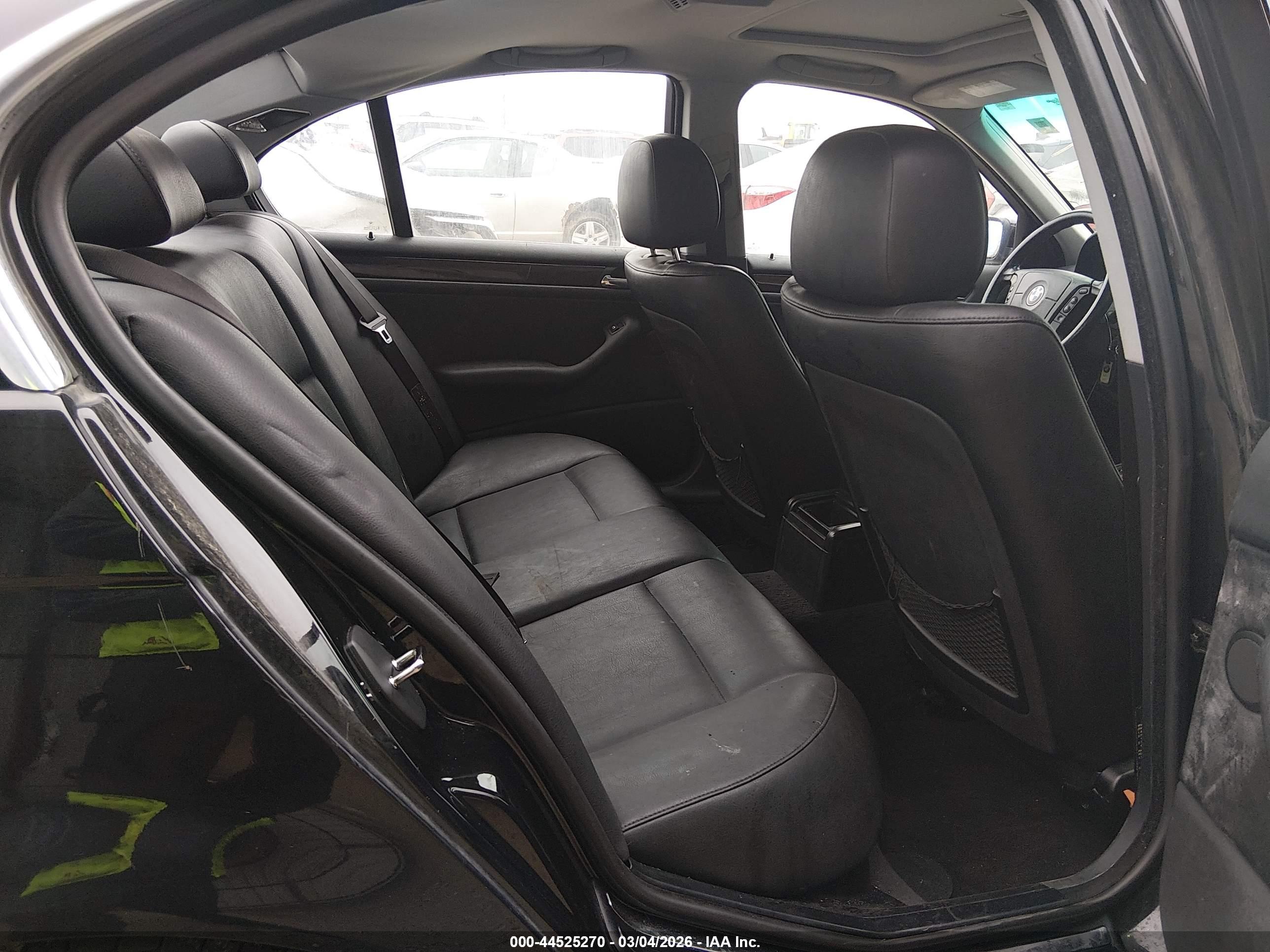 BMW 328I image 8