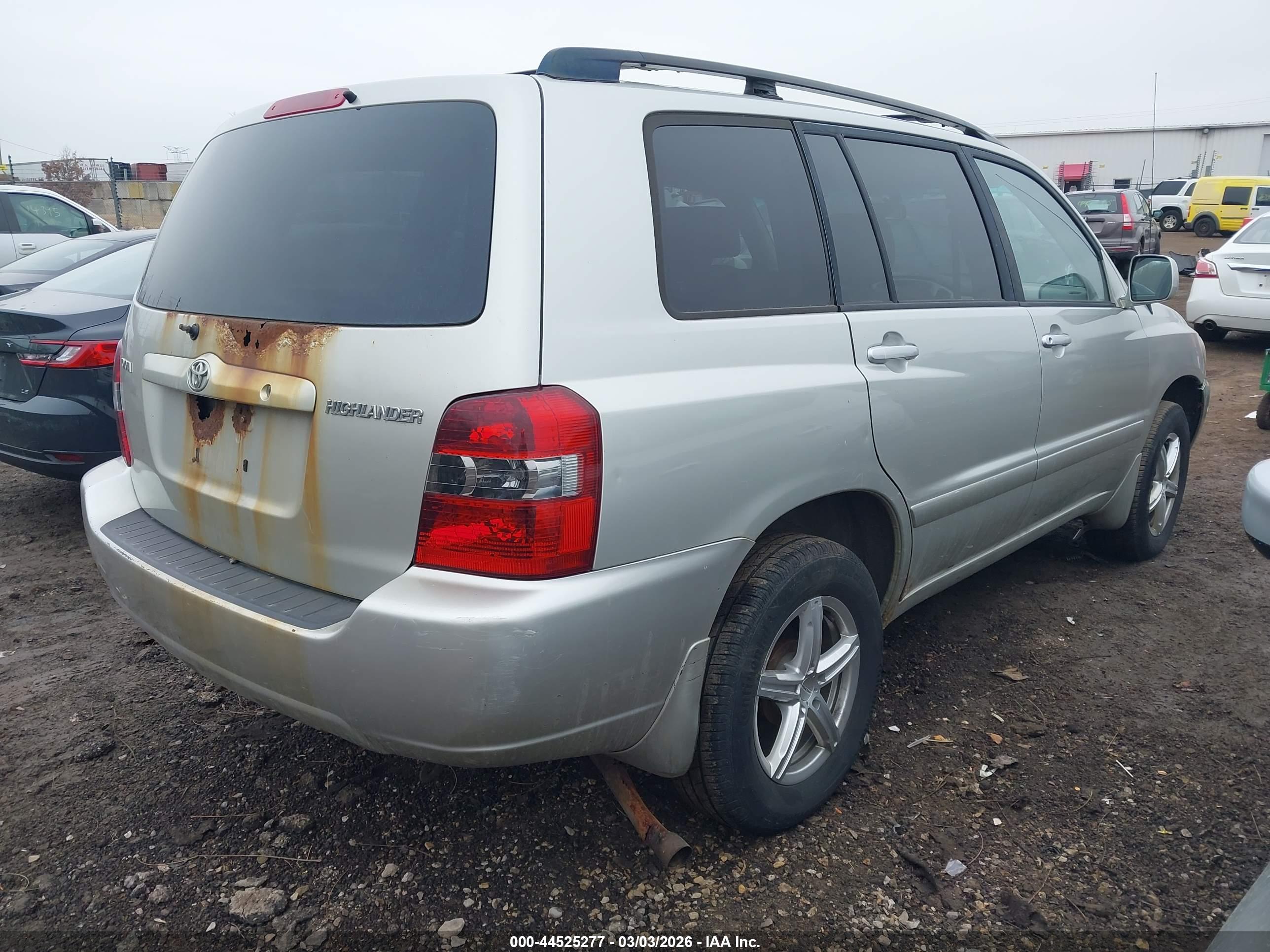 TOYOTA HIGHLANDER image 4