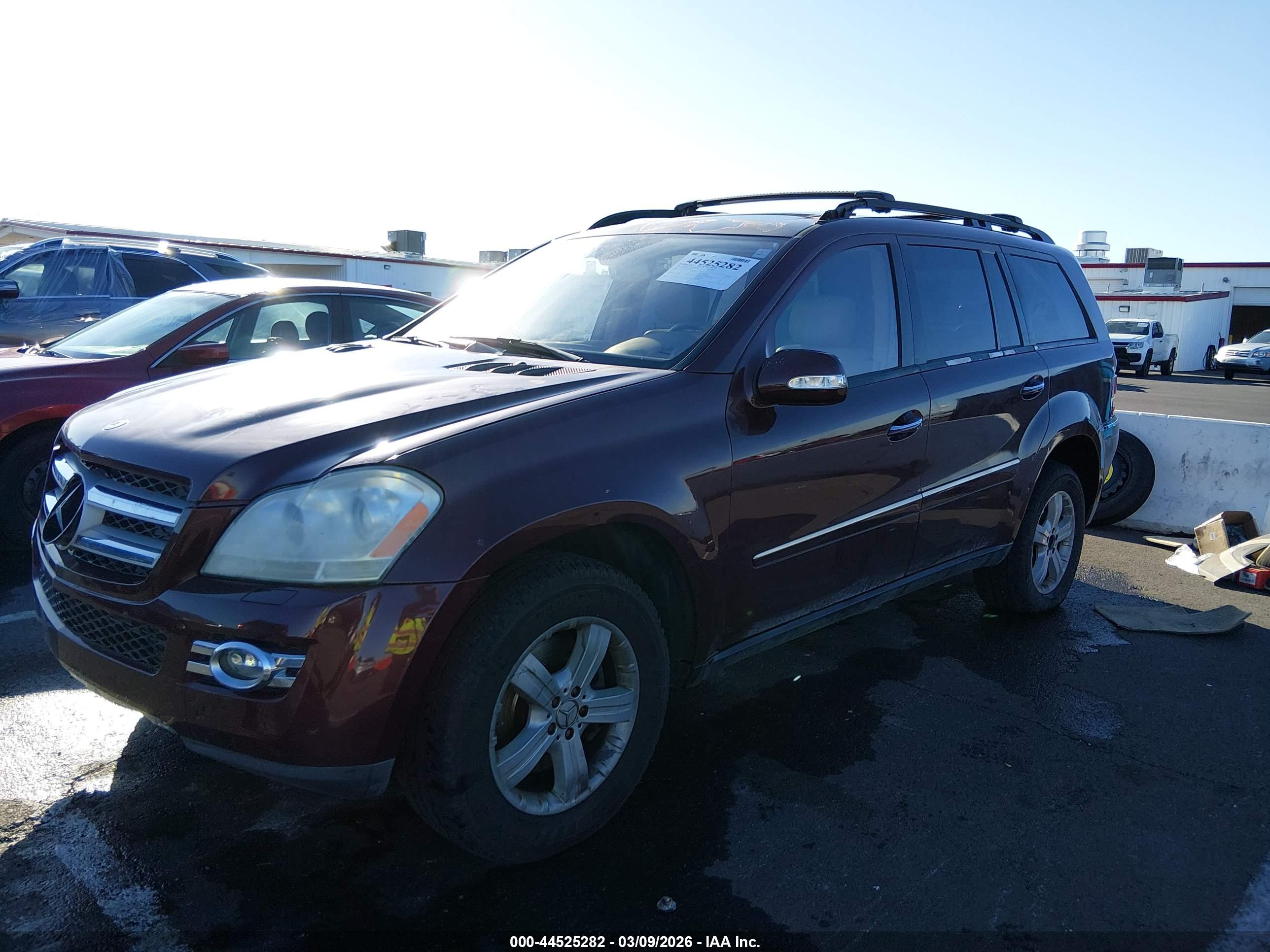 MERCEDES-BENZ GL image 2