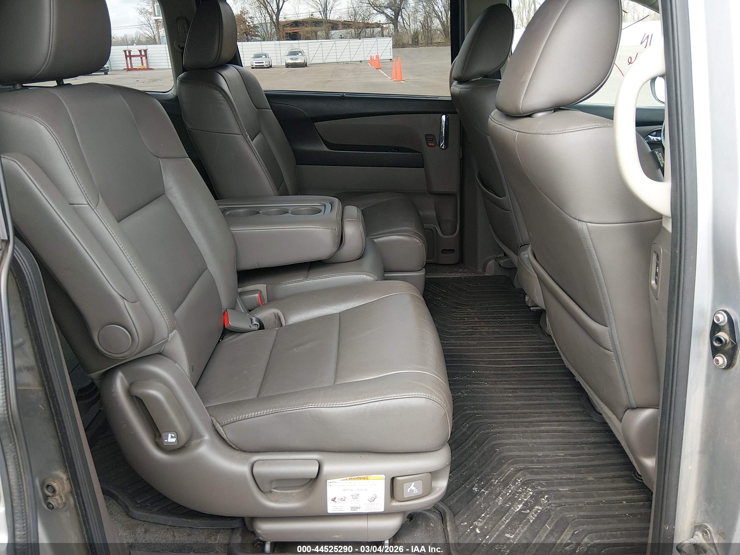 HONDA ODYSSEY image 8