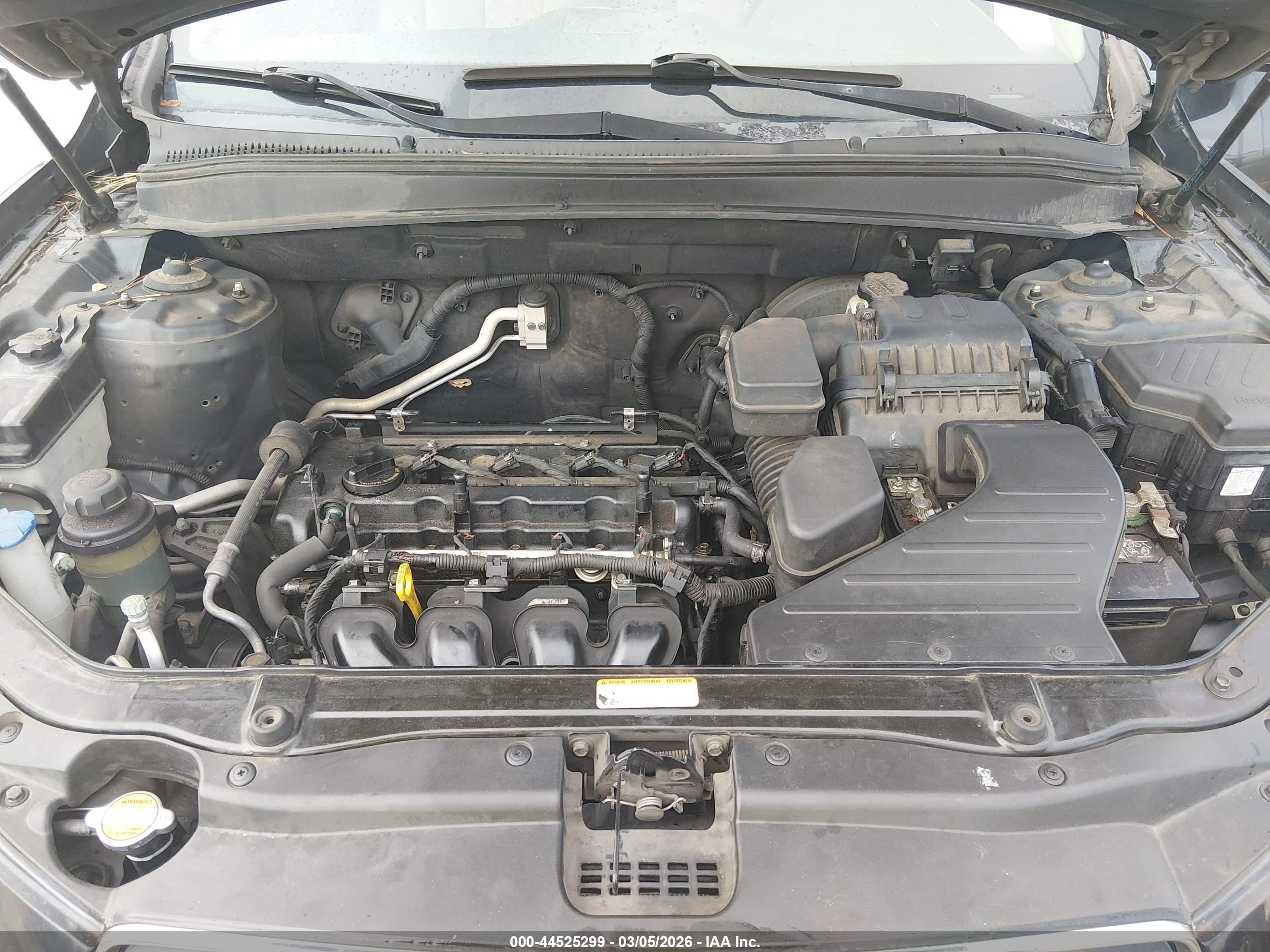 HYUNDAI SANTA image 10