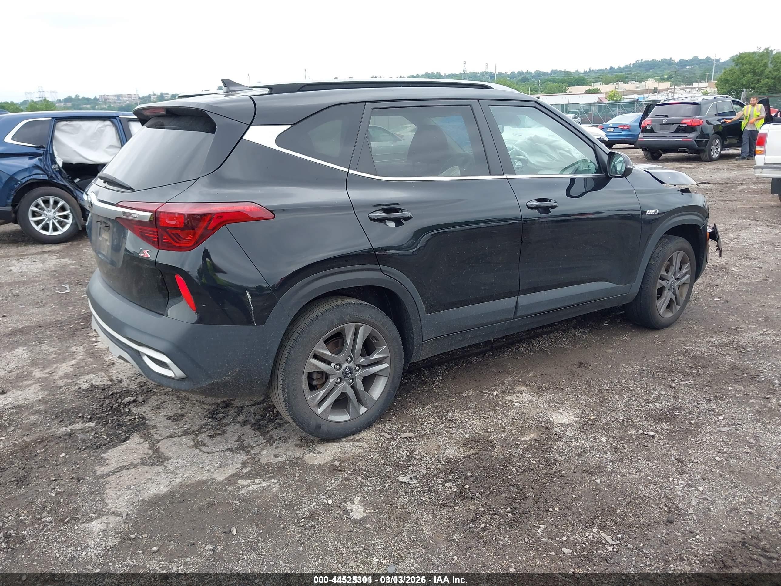 KIA SELTOS image 4