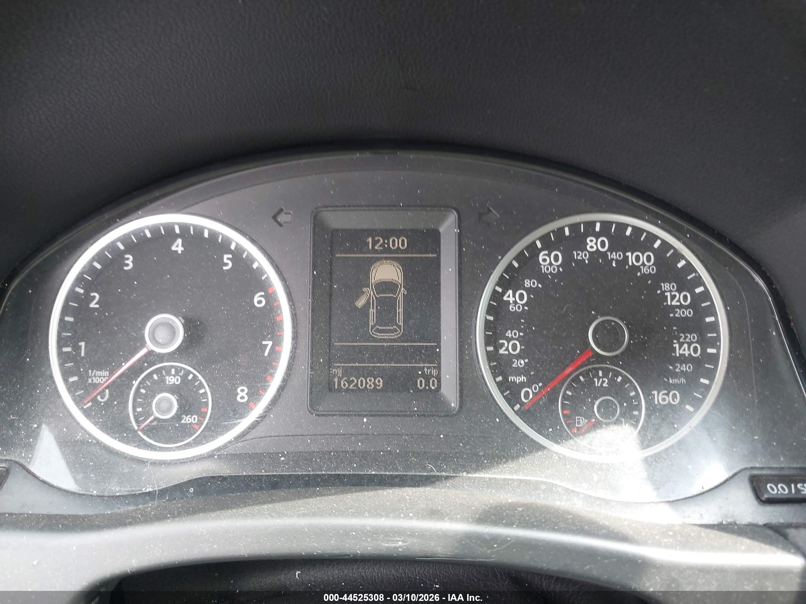 VOLKSWAGEN TIGUAN image 7