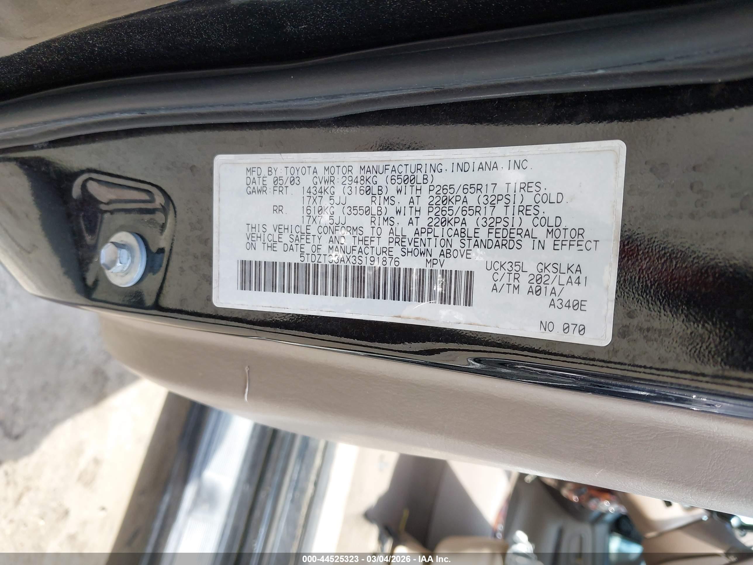 TOYOTA SEQUOIA image 9