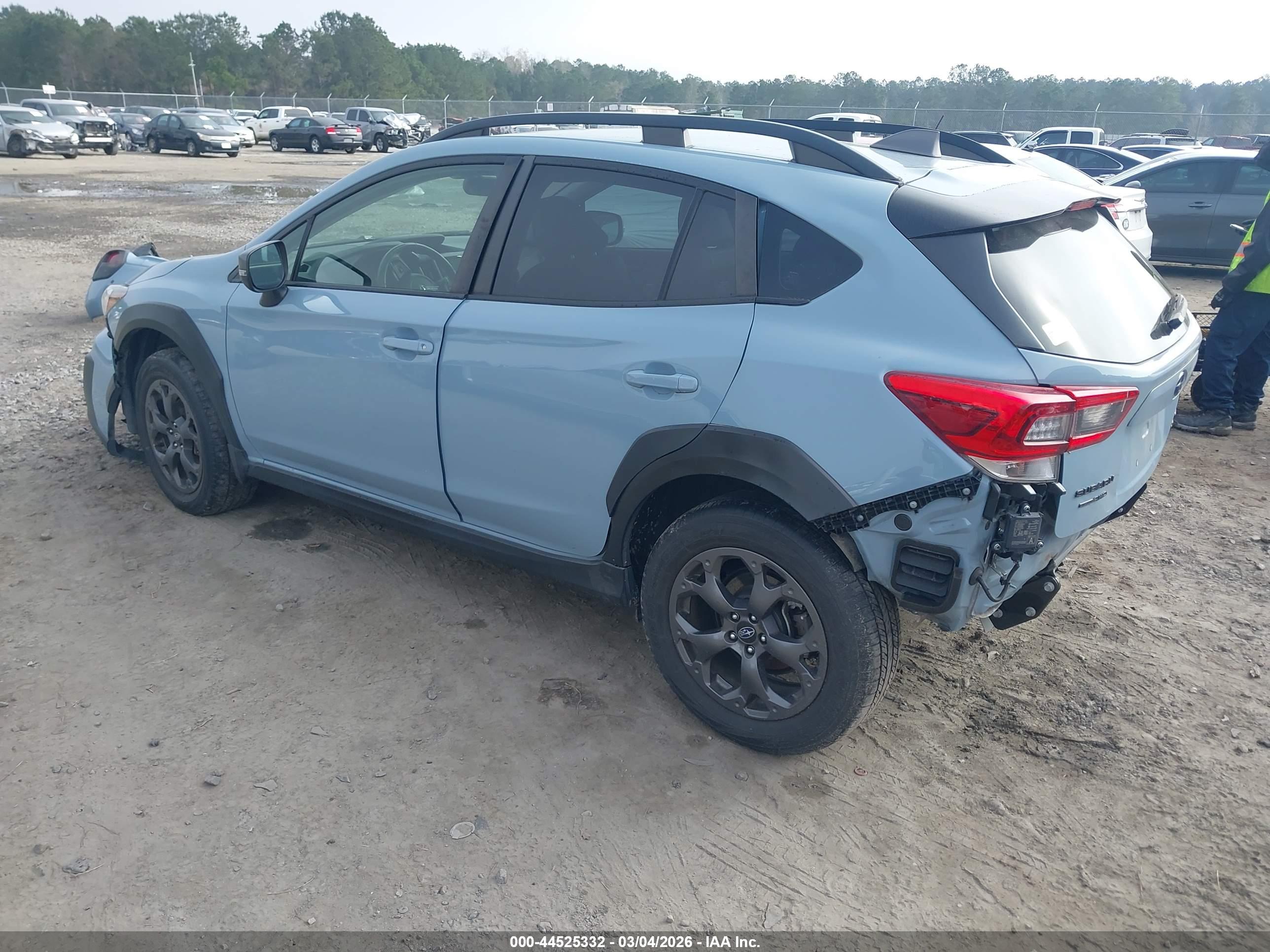 SUBARU CROSSTREK image 3