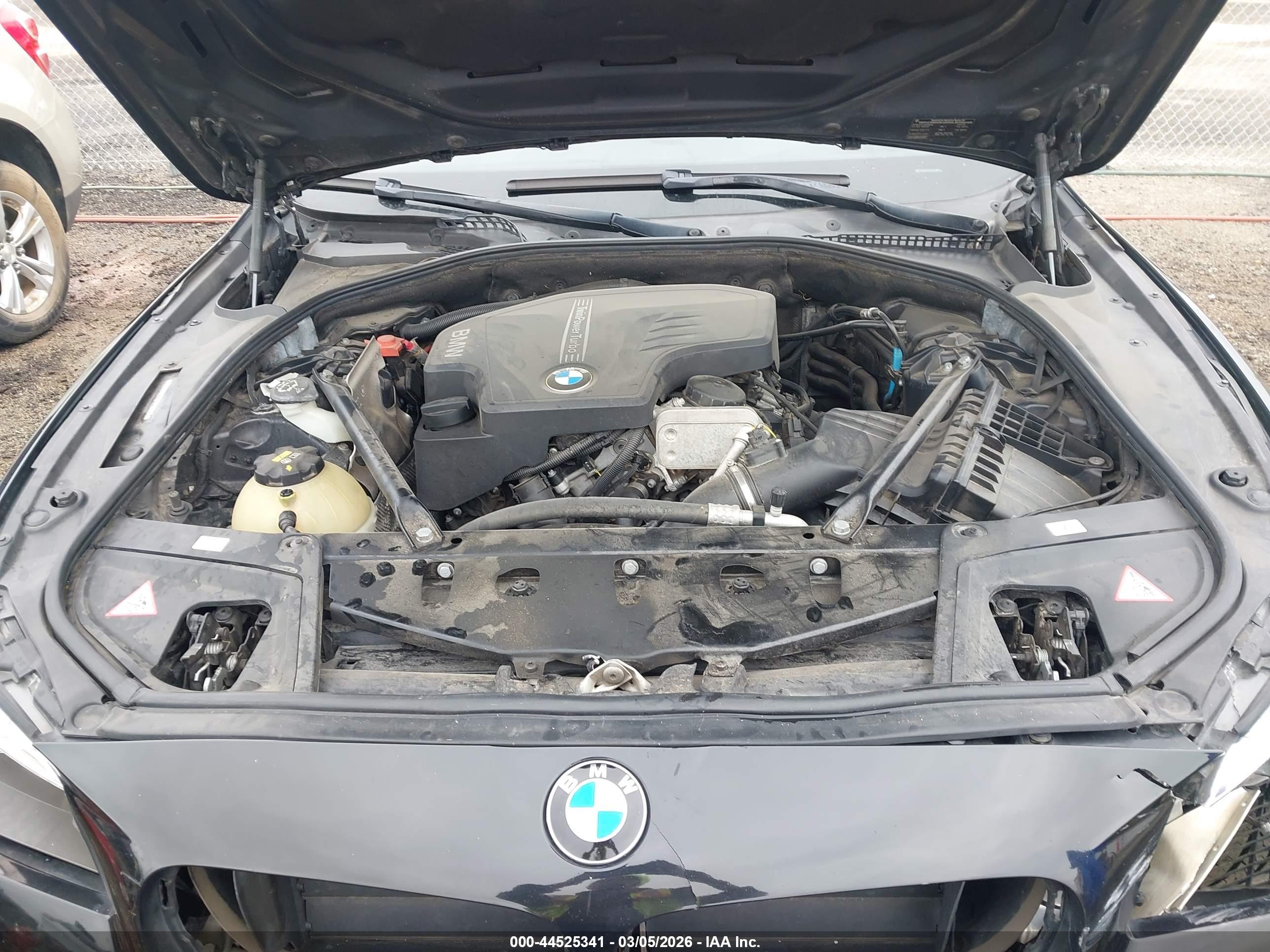 BMW 528I image 10