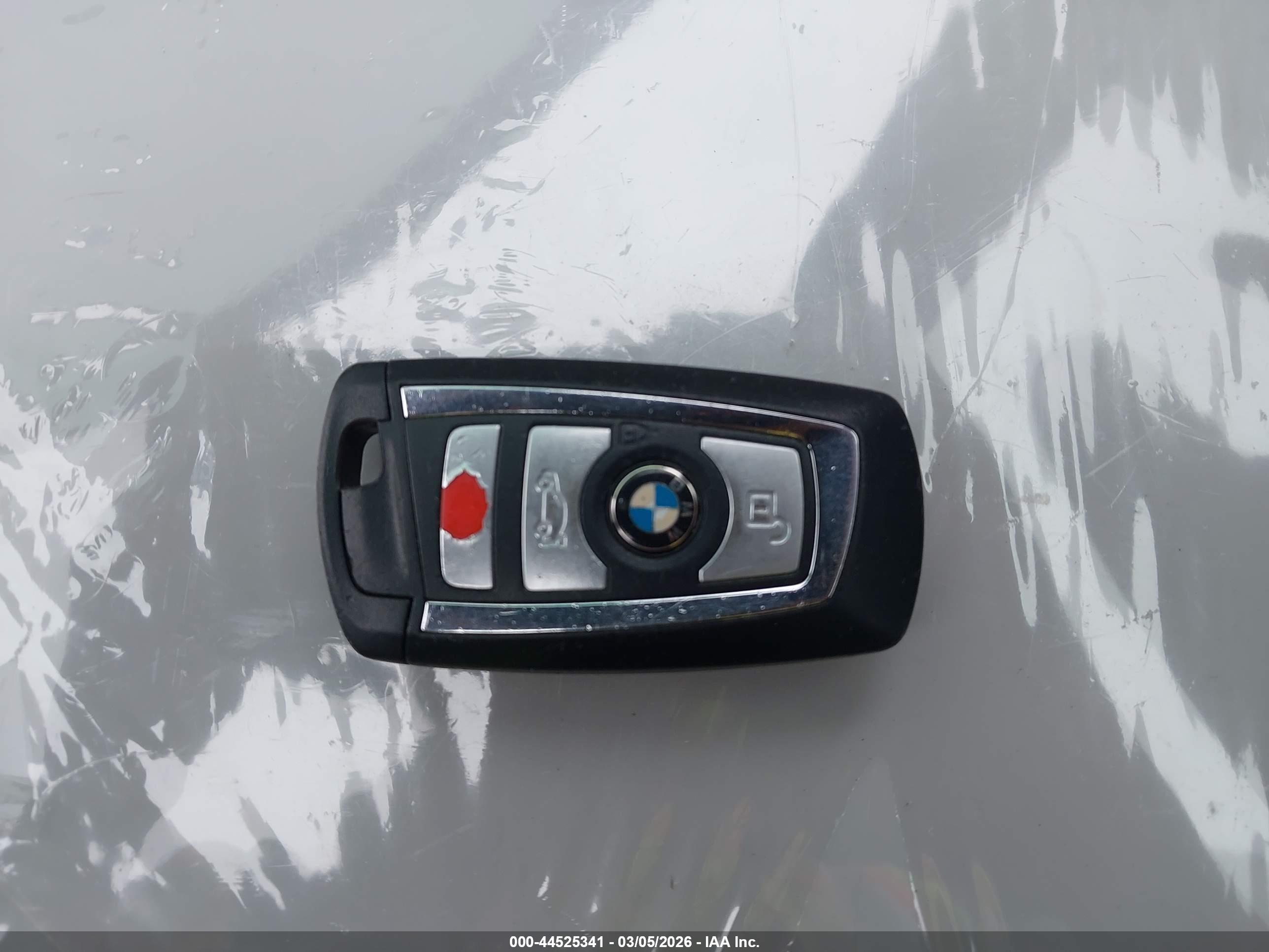 BMW 528I image 11