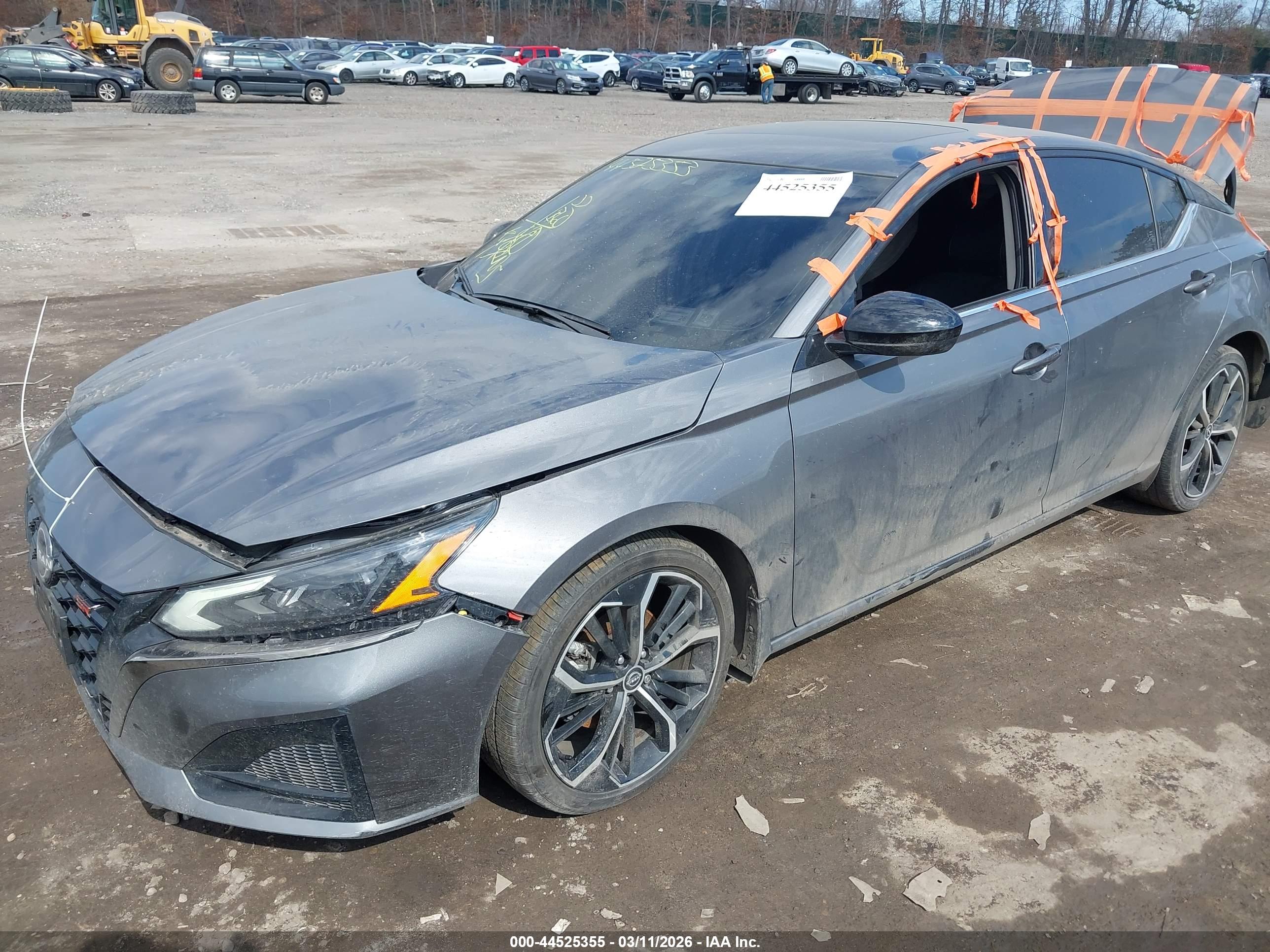 NISSAN ALTIMA image 2