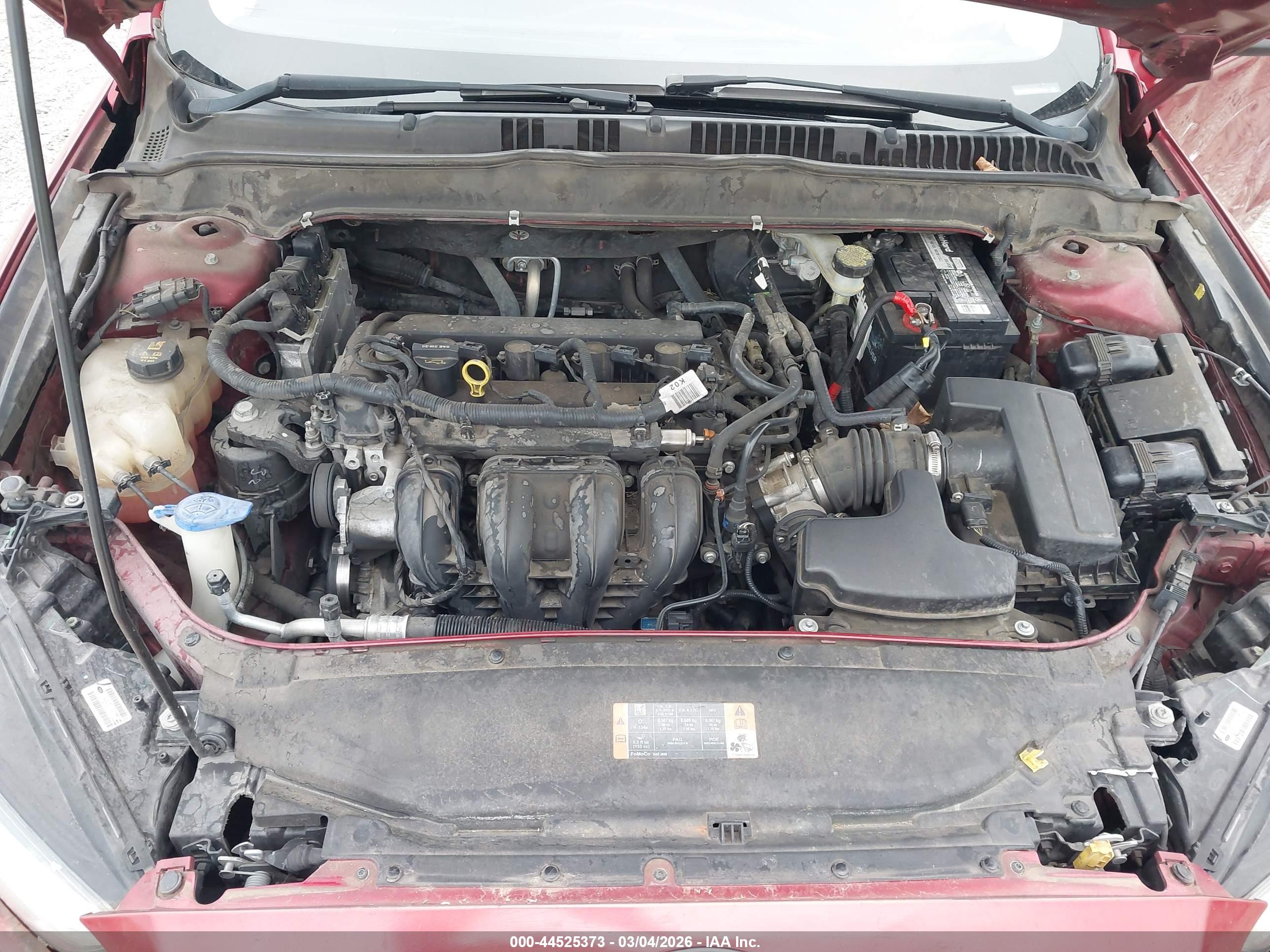FORD FUSION image 10
