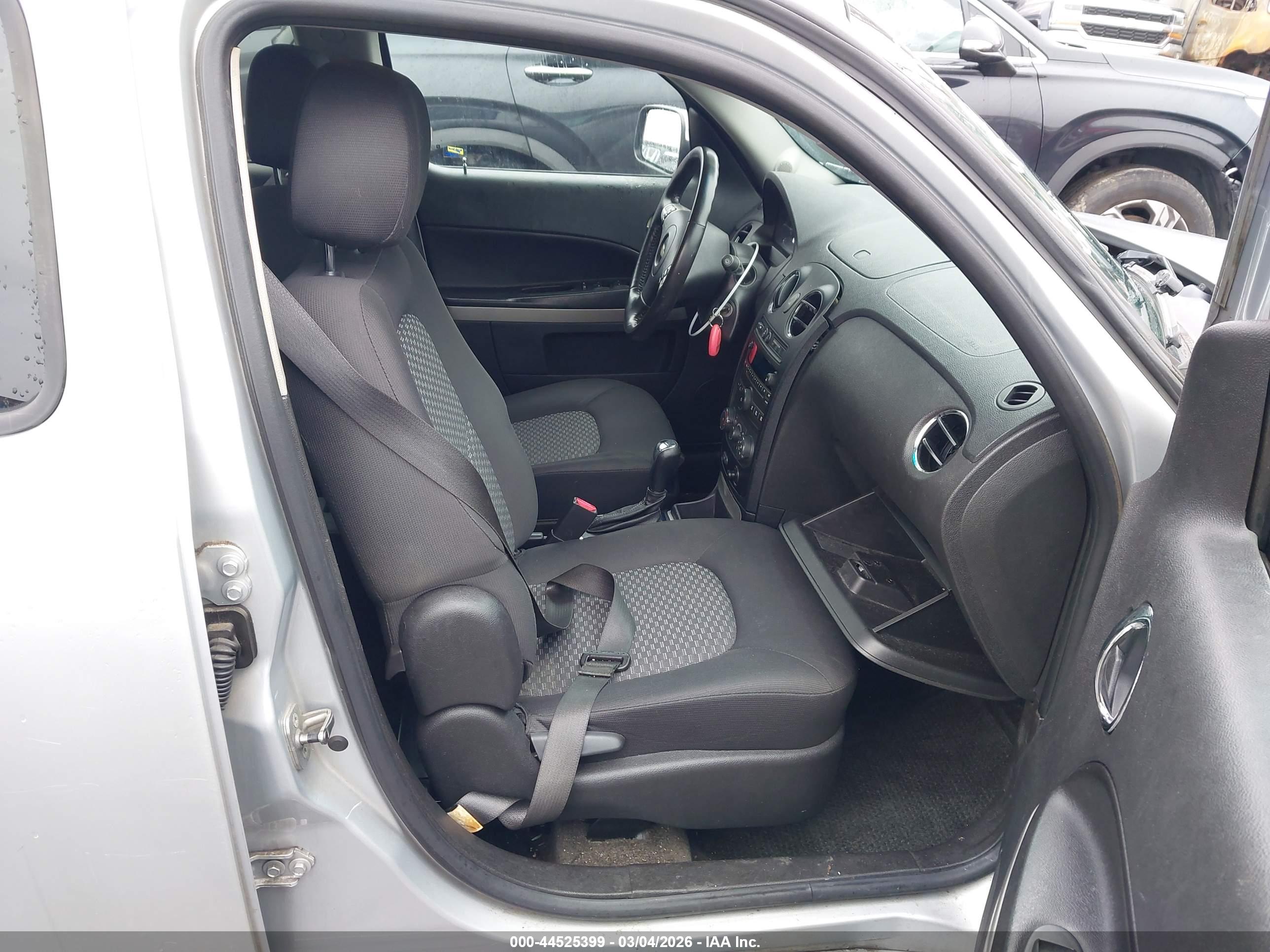 CHEVROLET HHR image 5