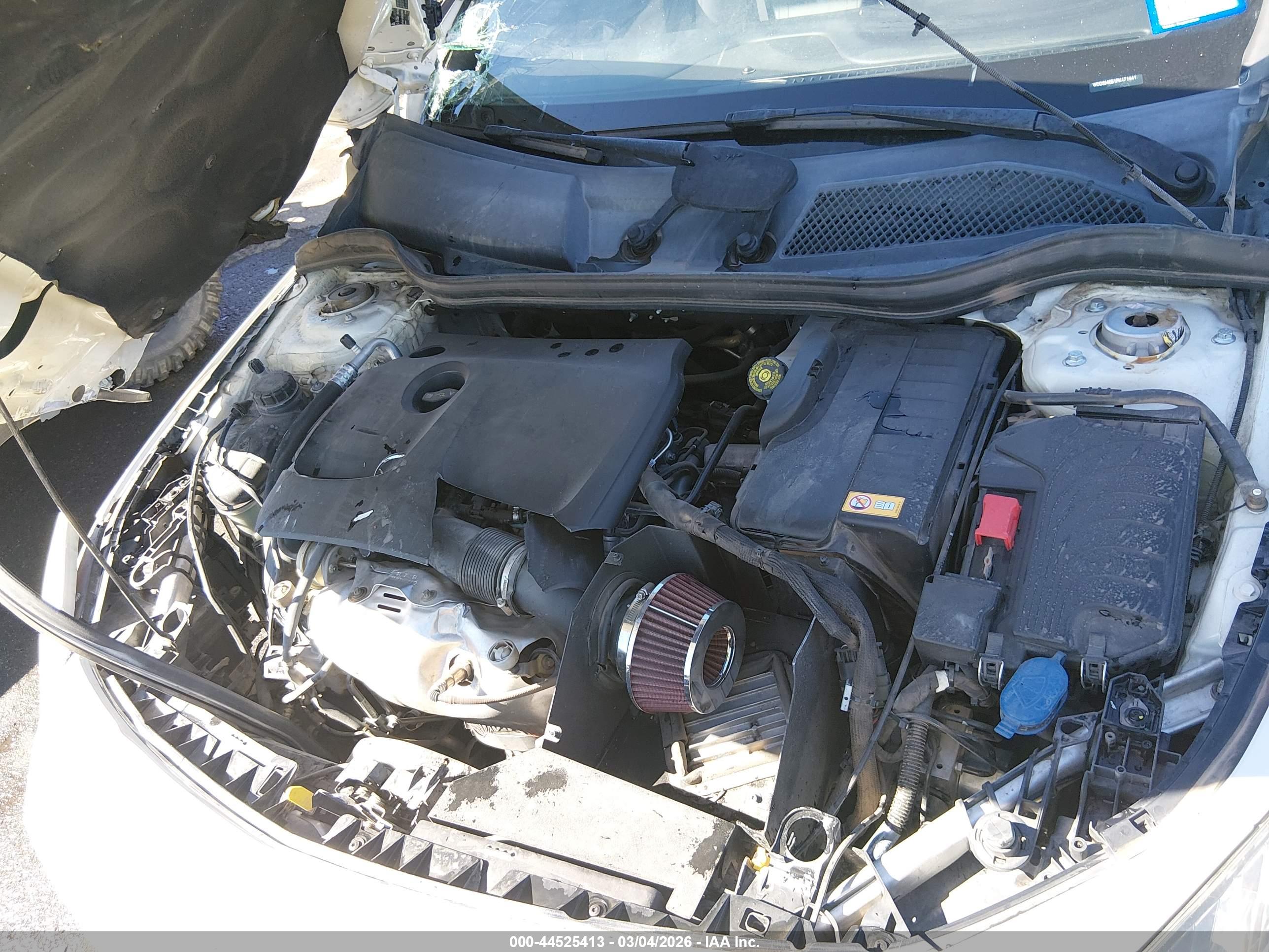 MERCEDES-BENZ CLA image 10