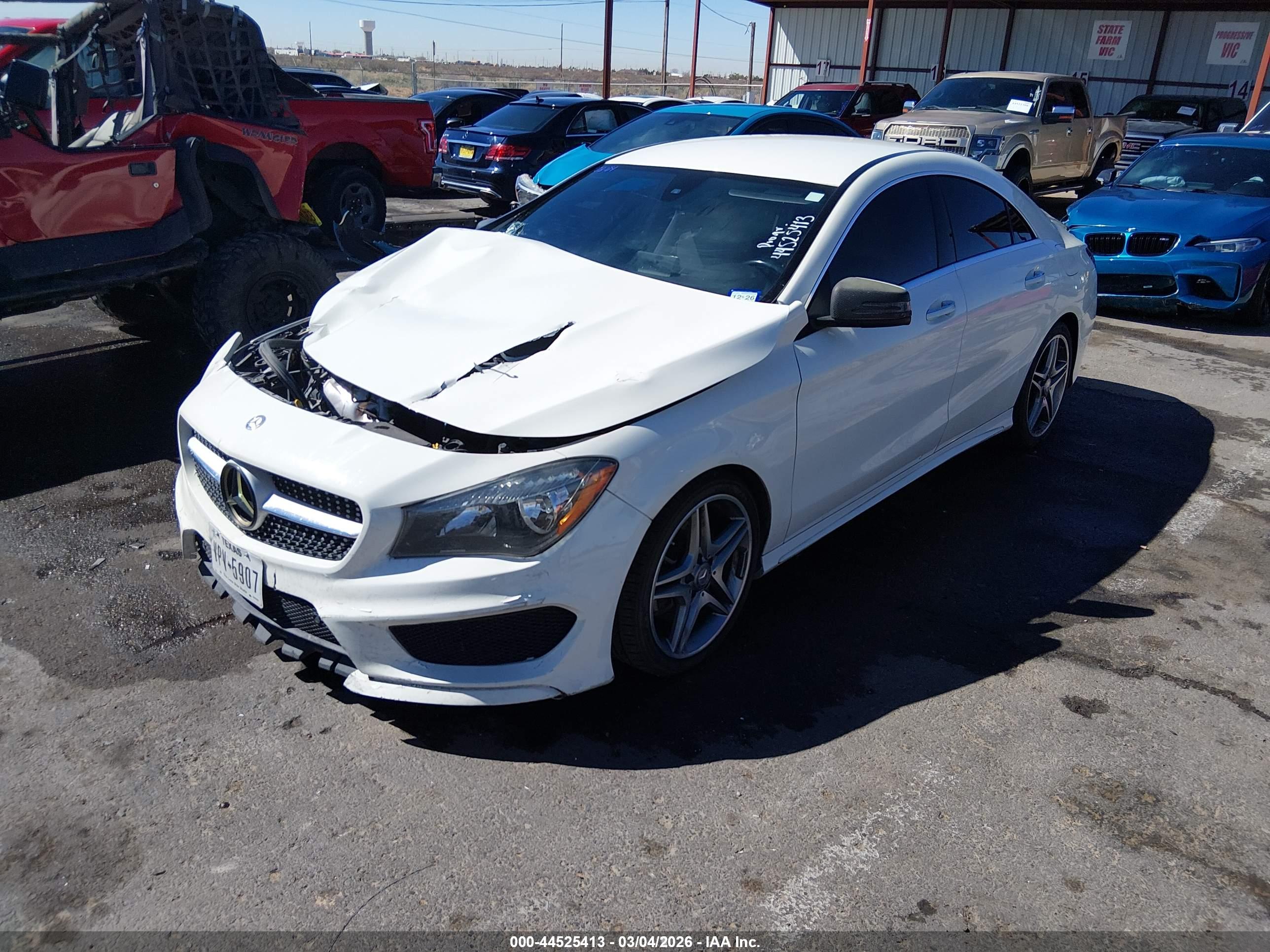 MERCEDES-BENZ CLA image 2