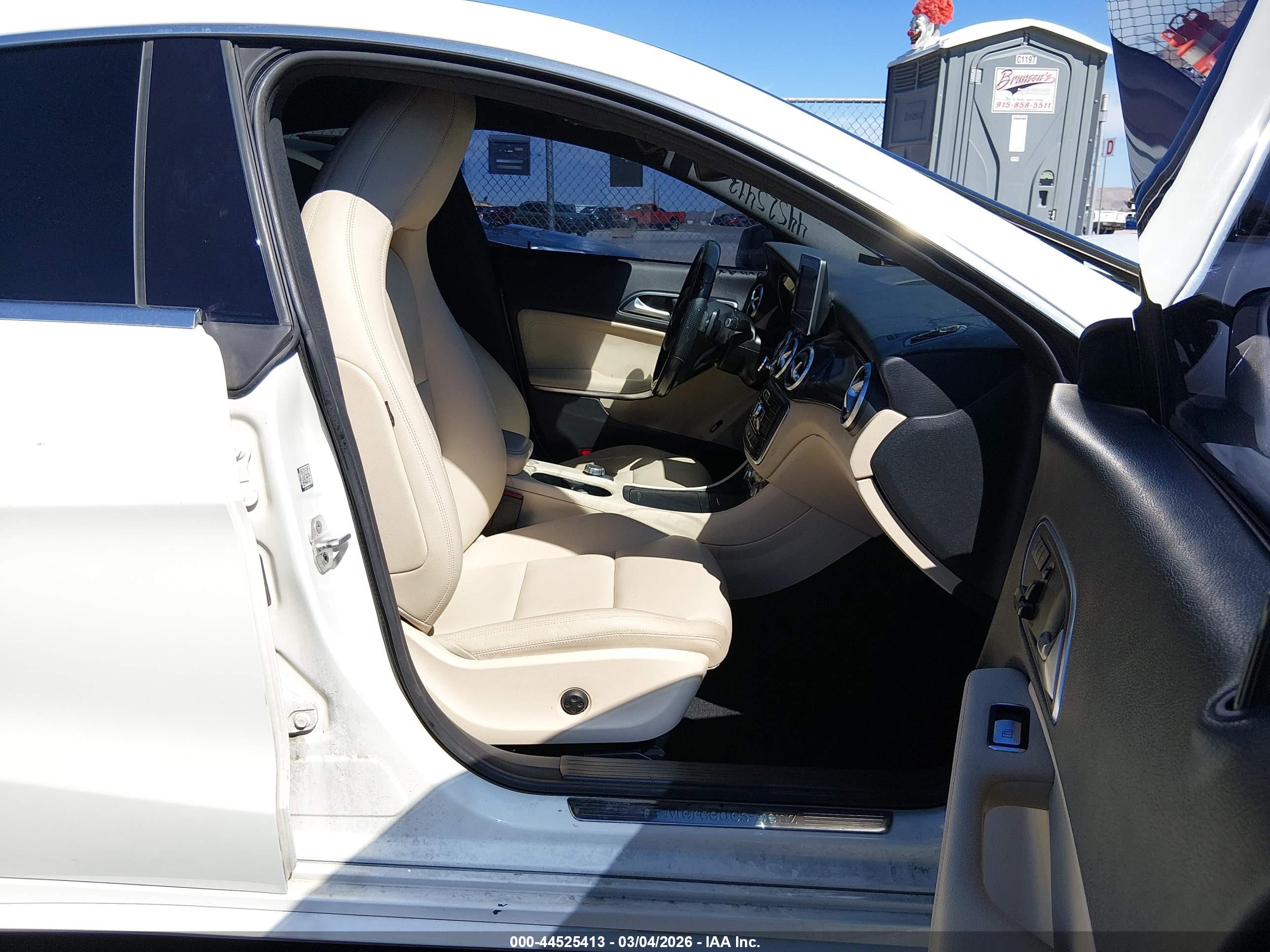 MERCEDES-BENZ CLA image 5