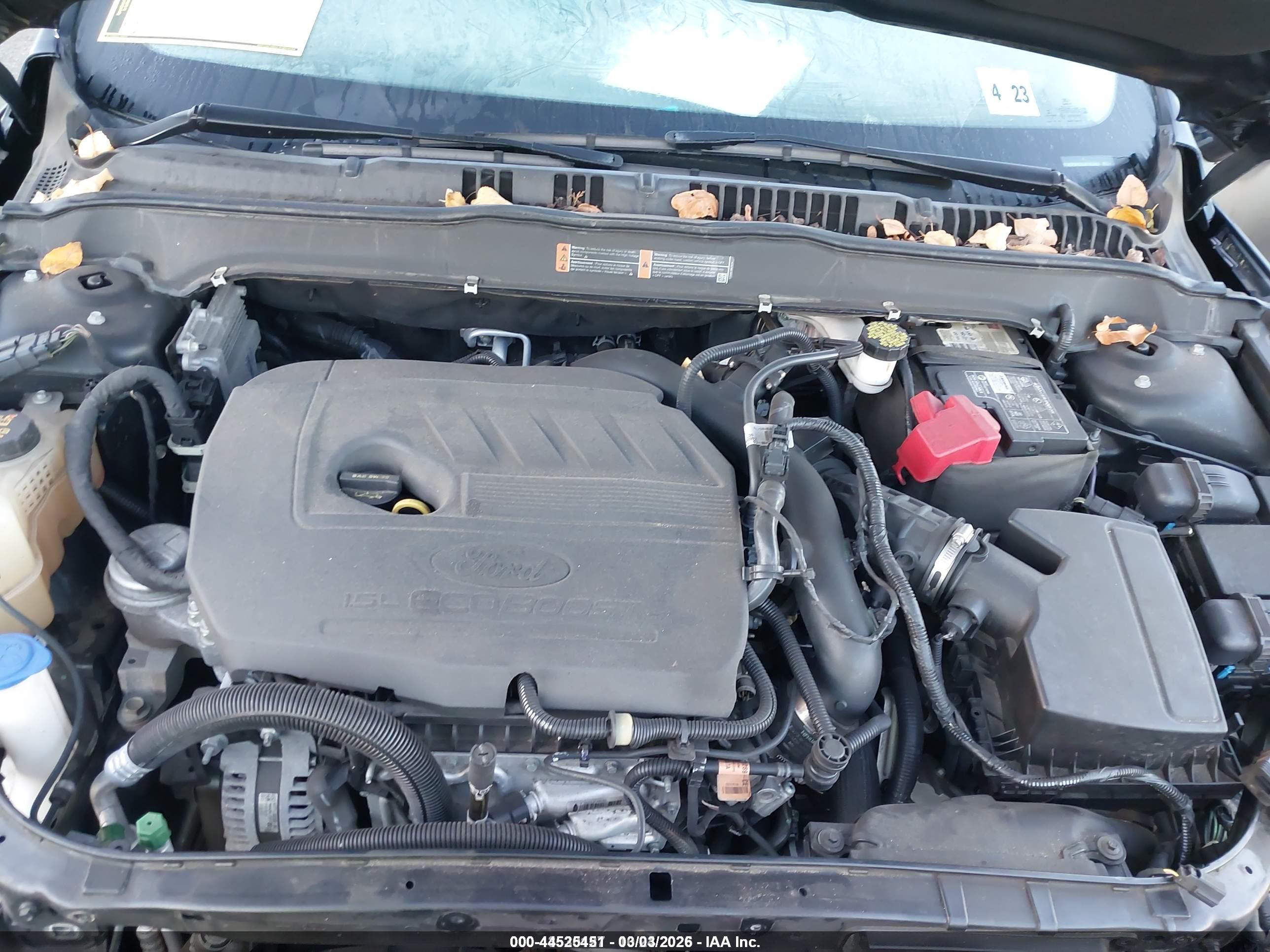 FORD FUSION image 10