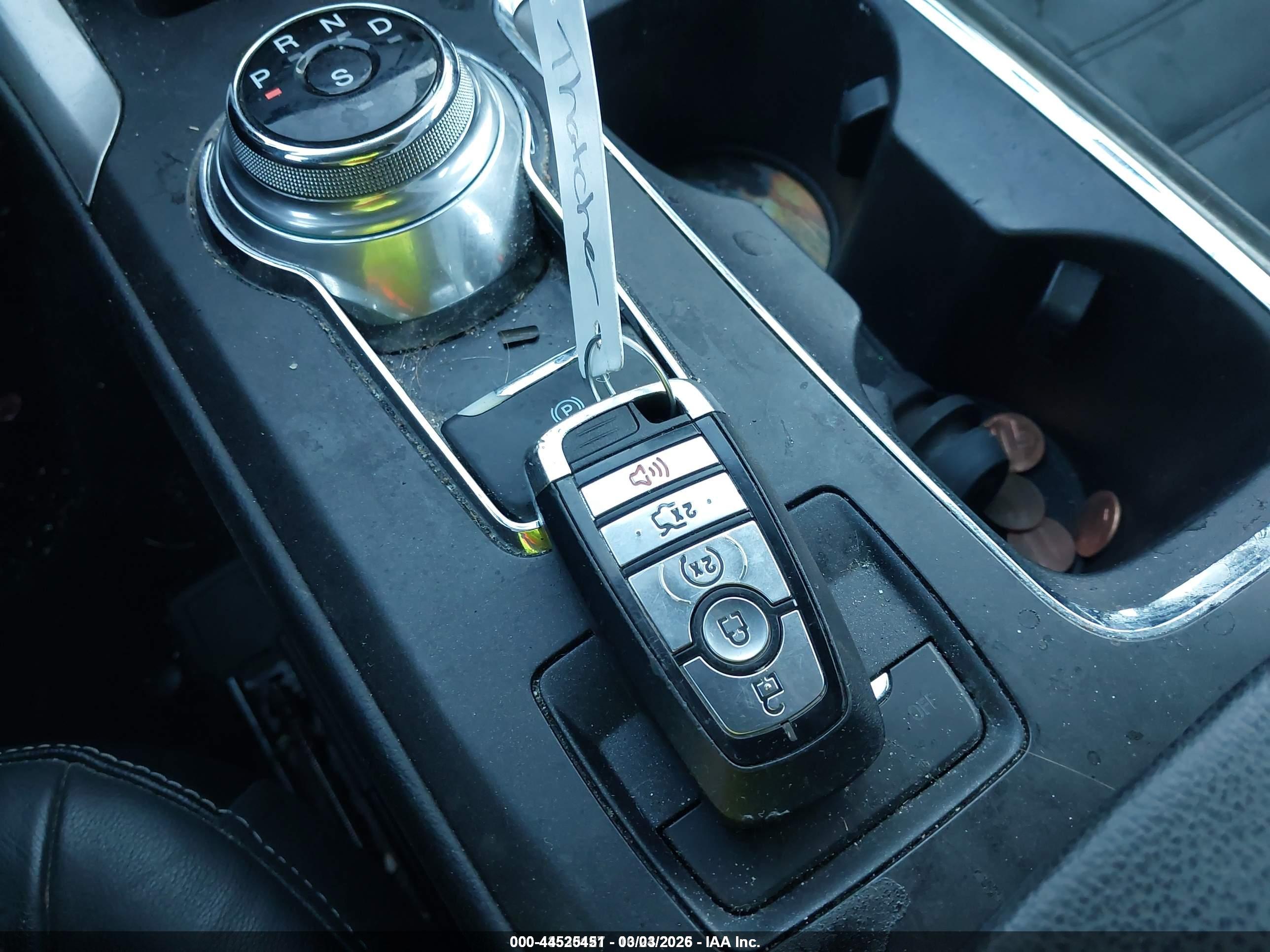 FORD FUSION image 11