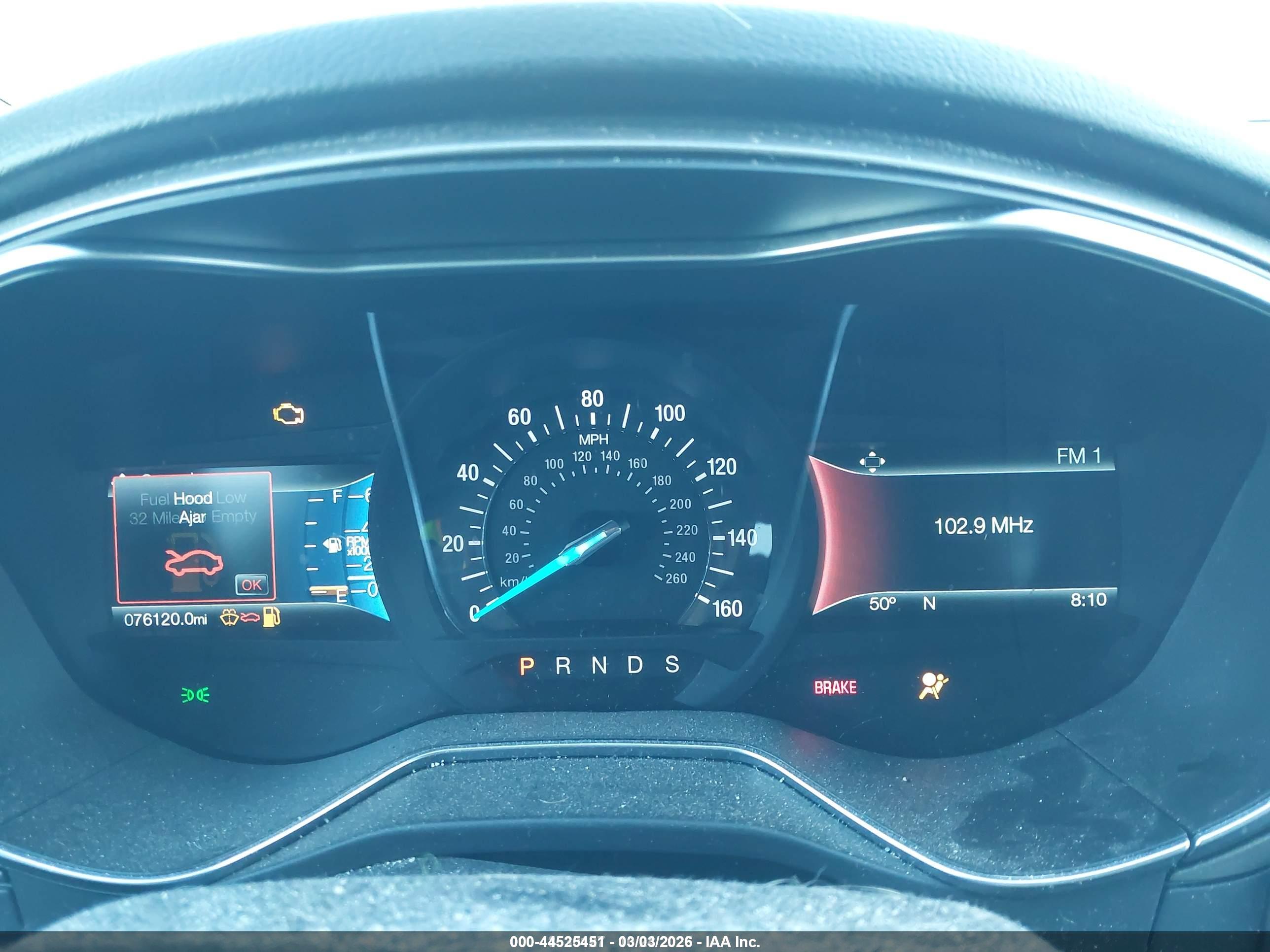 FORD FUSION image 7