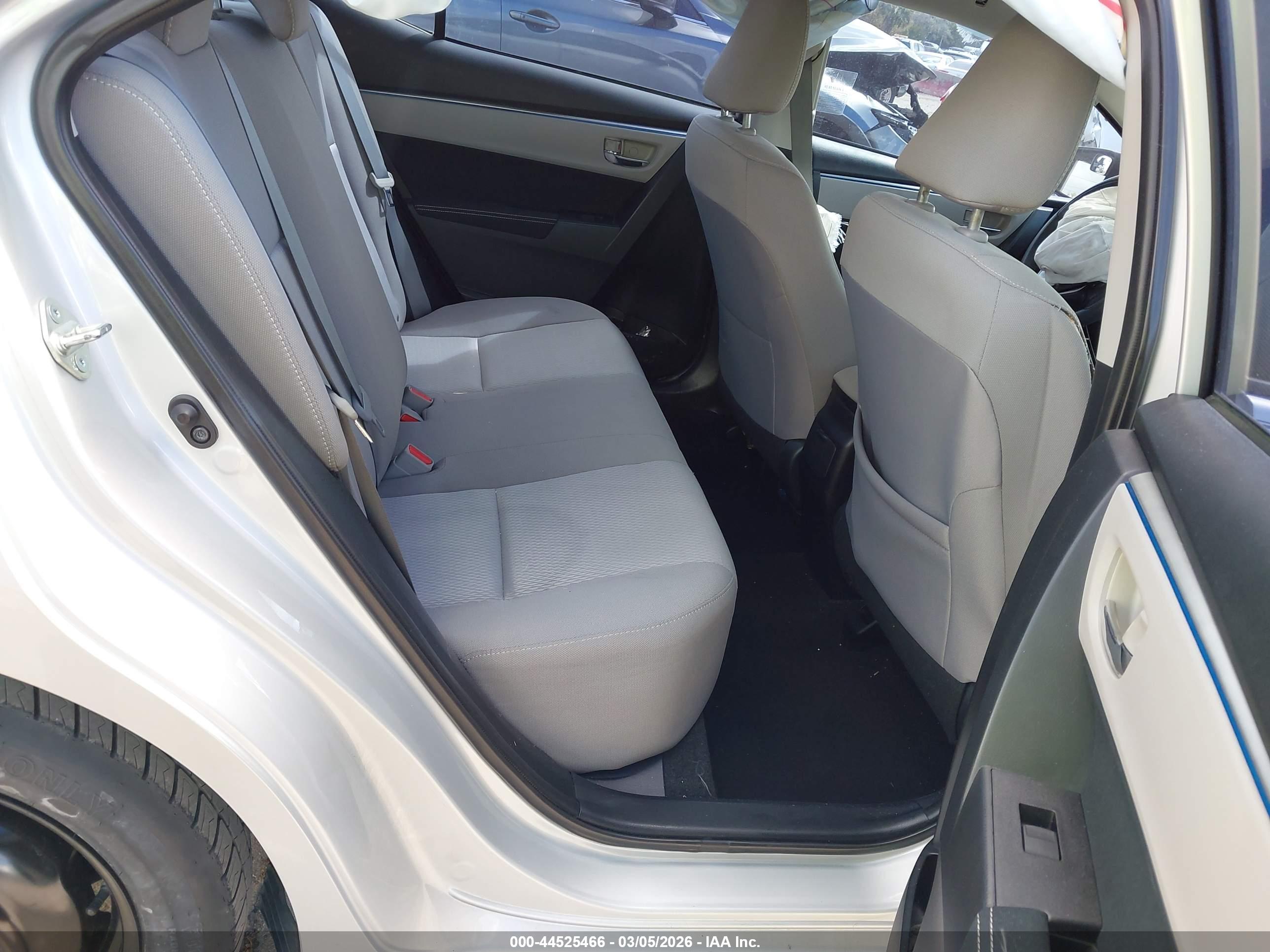 TOYOTA COROLLA image 8