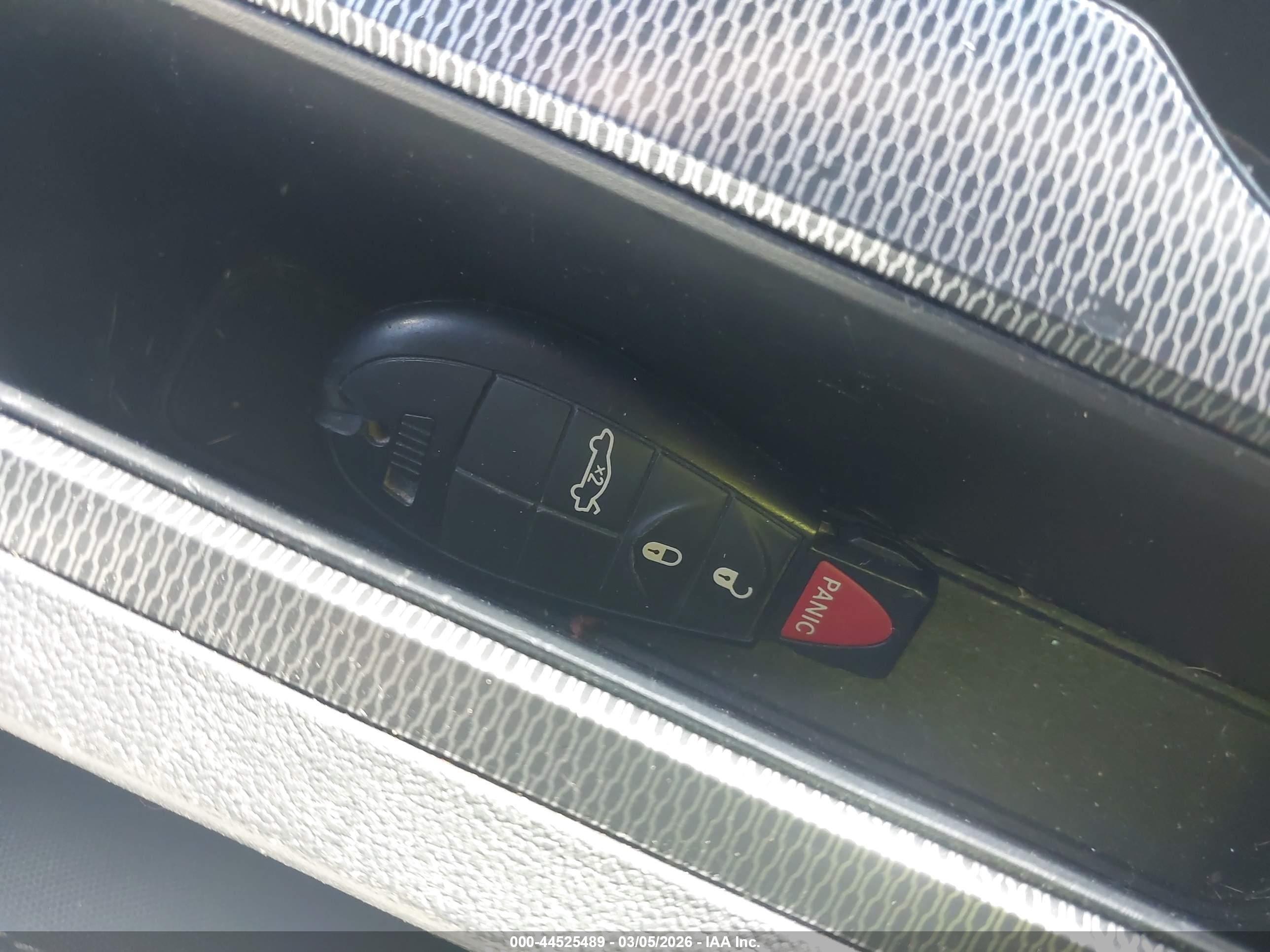 DODGE CHALLENGER image 11