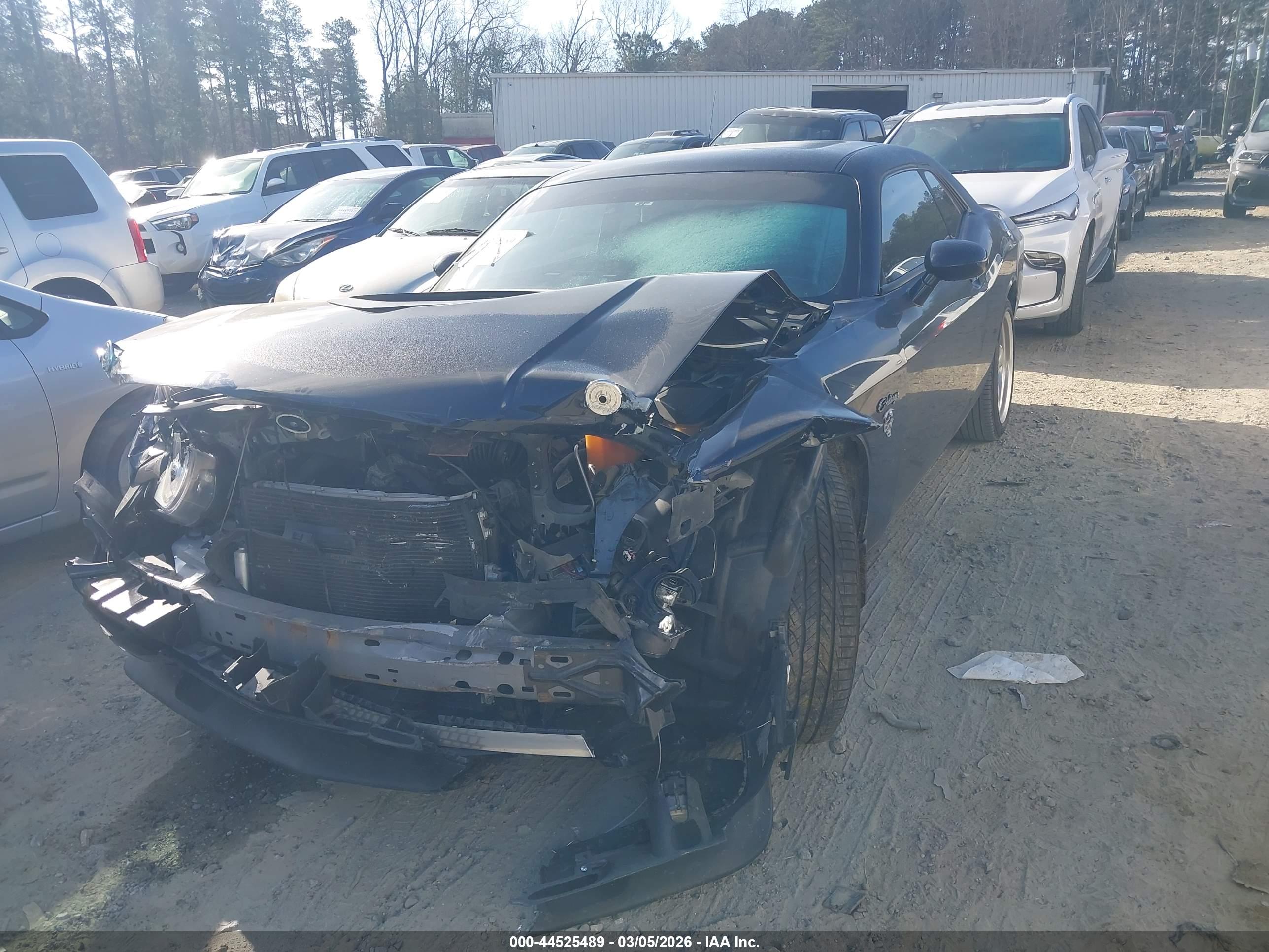 DODGE CHALLENGER image 2