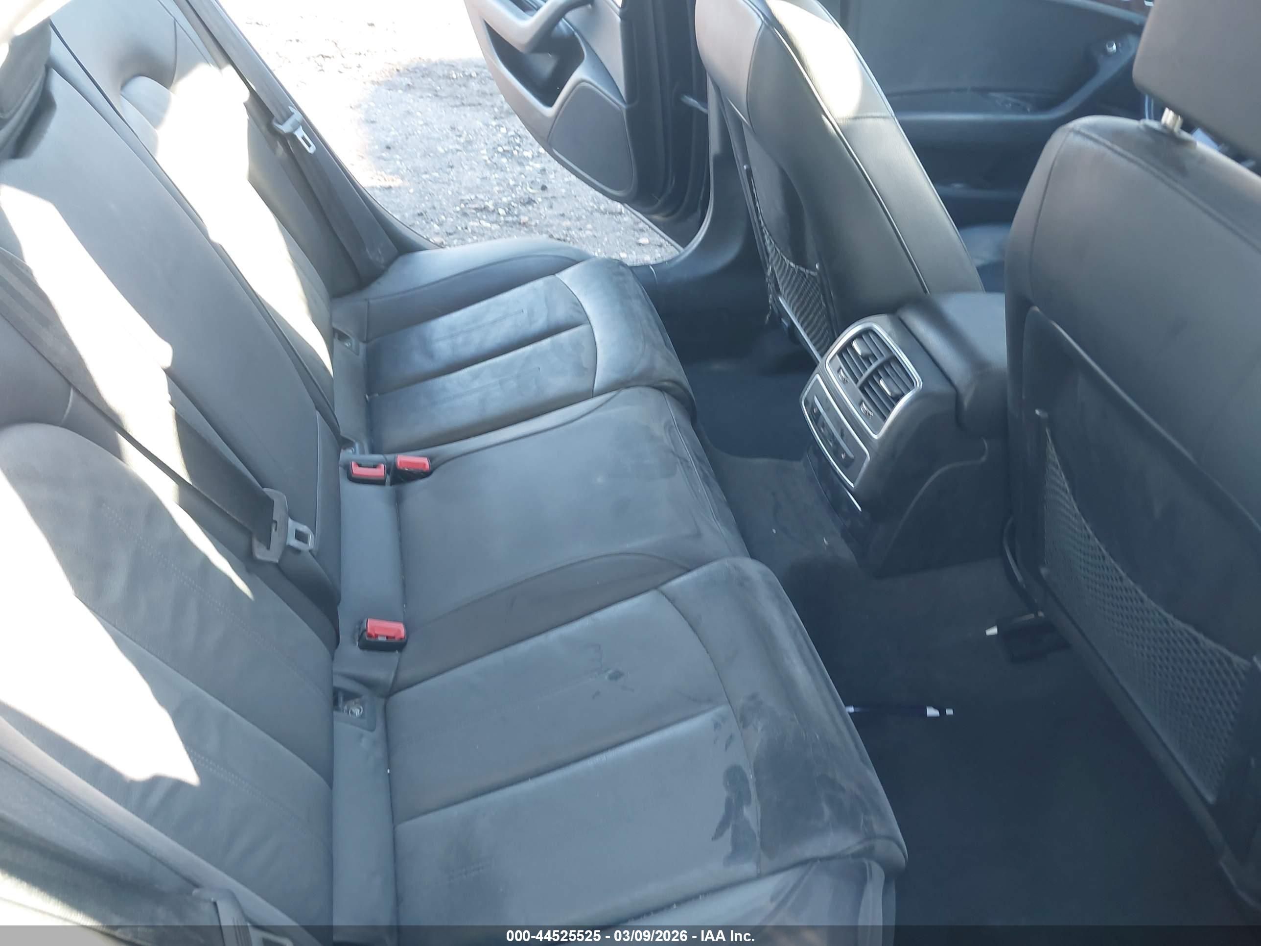 AUDI A6 image 8