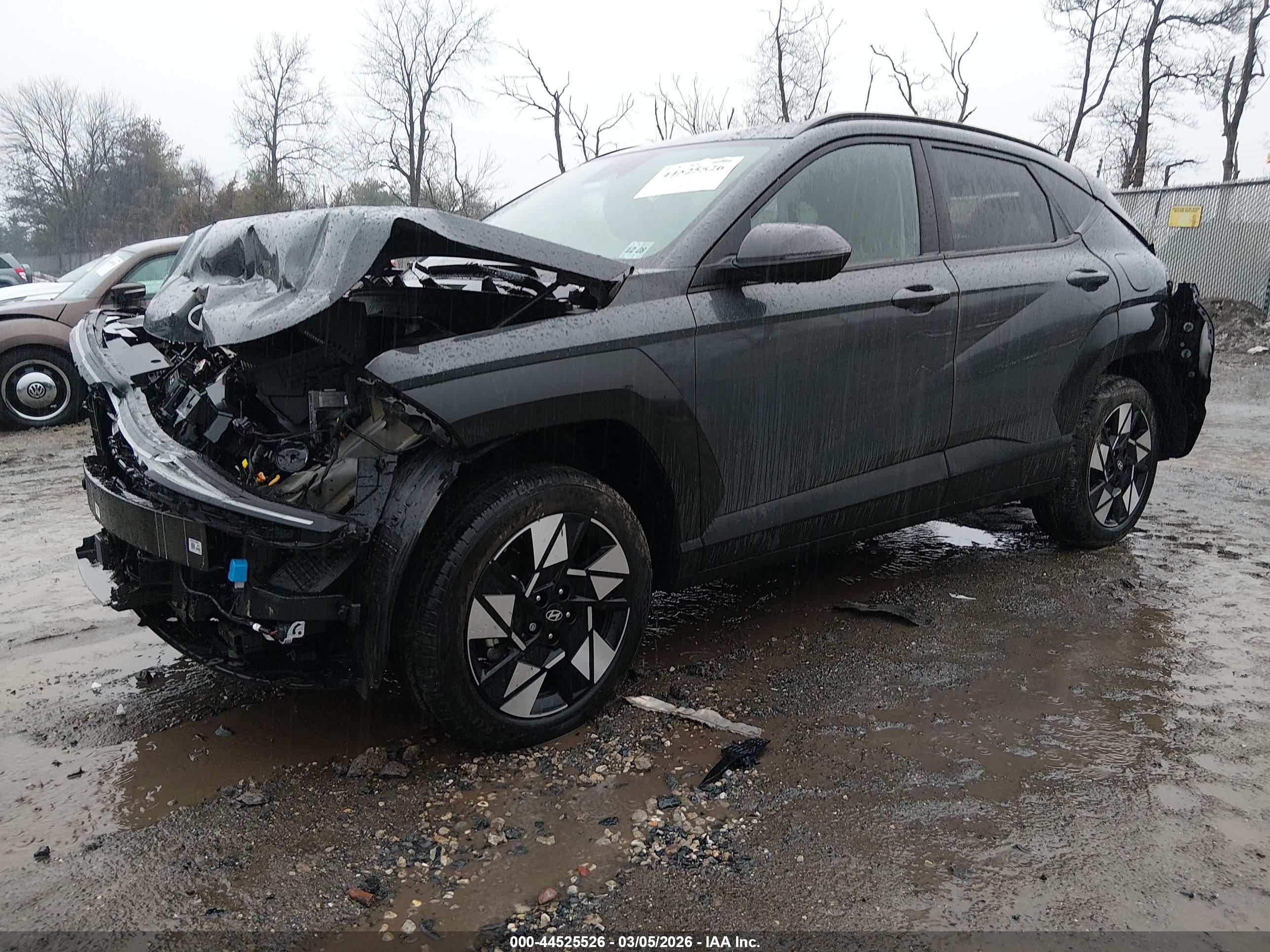 HYUNDAI KONA image 2