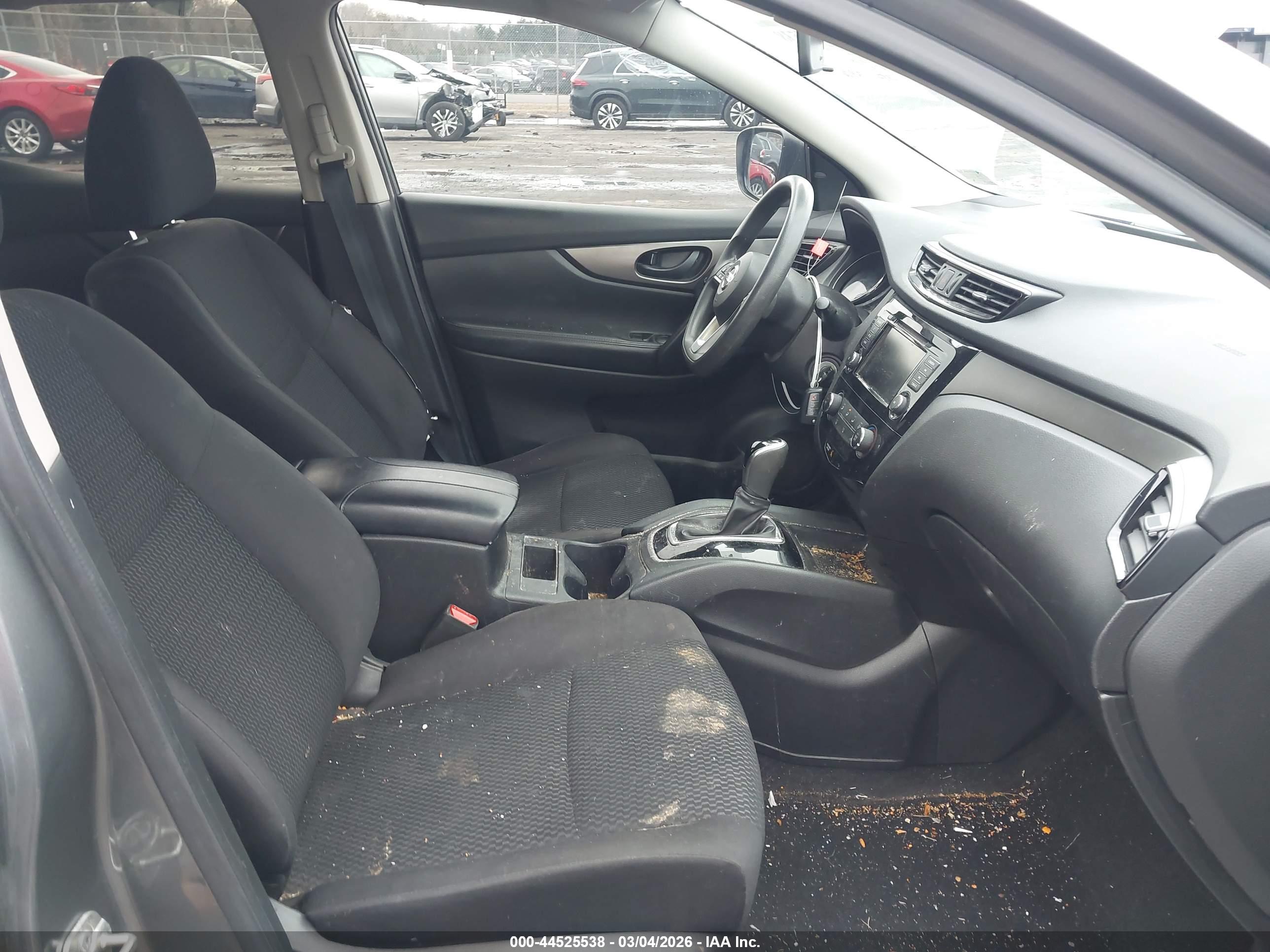 NISSAN ROGUE image 5