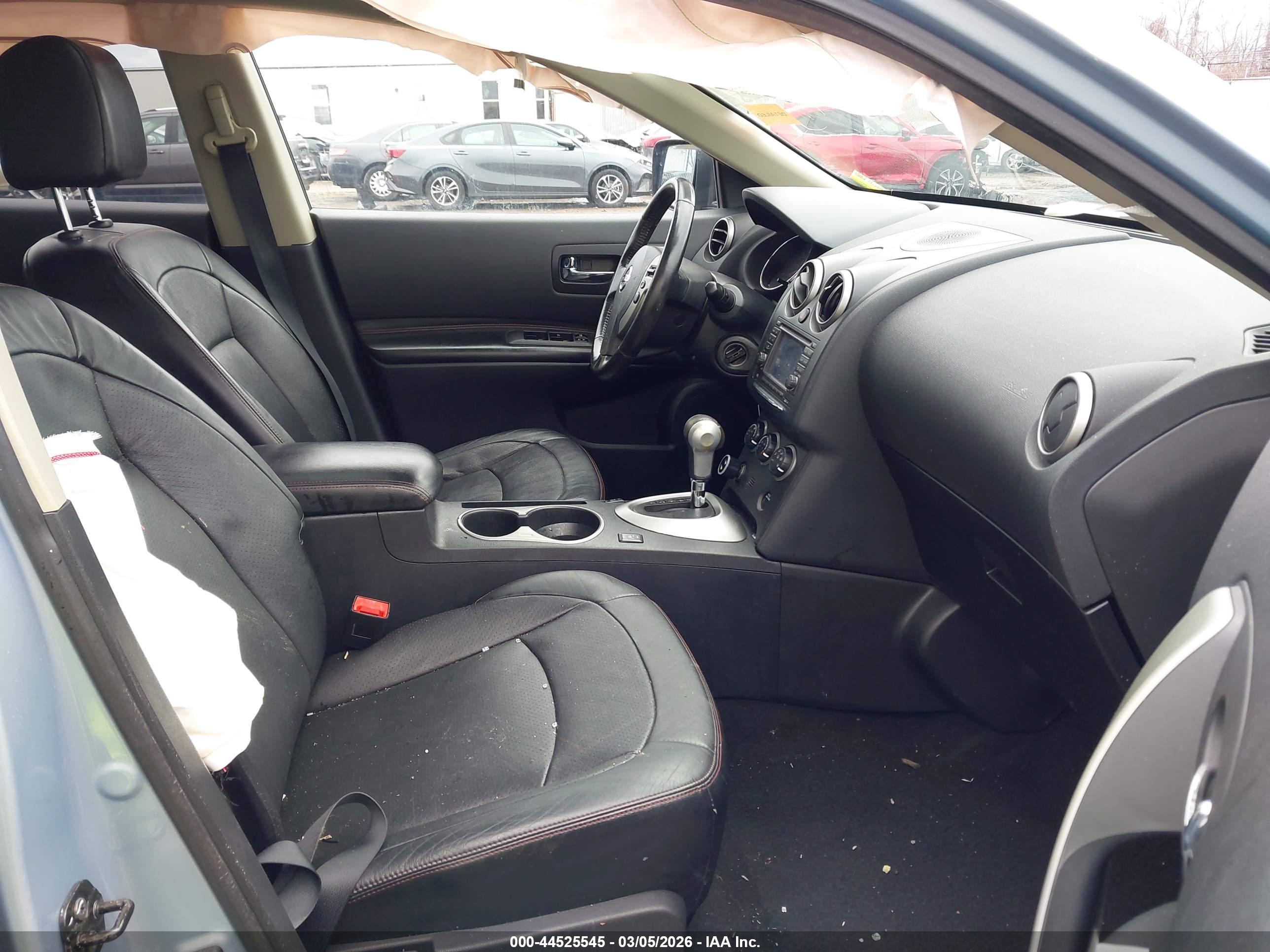 NISSAN ROGUE image 5