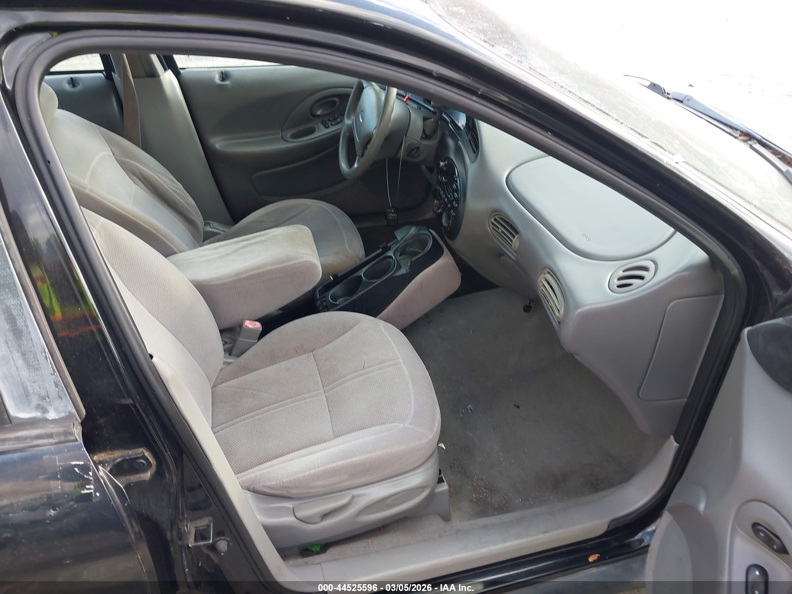 FORD TAURUS image 5