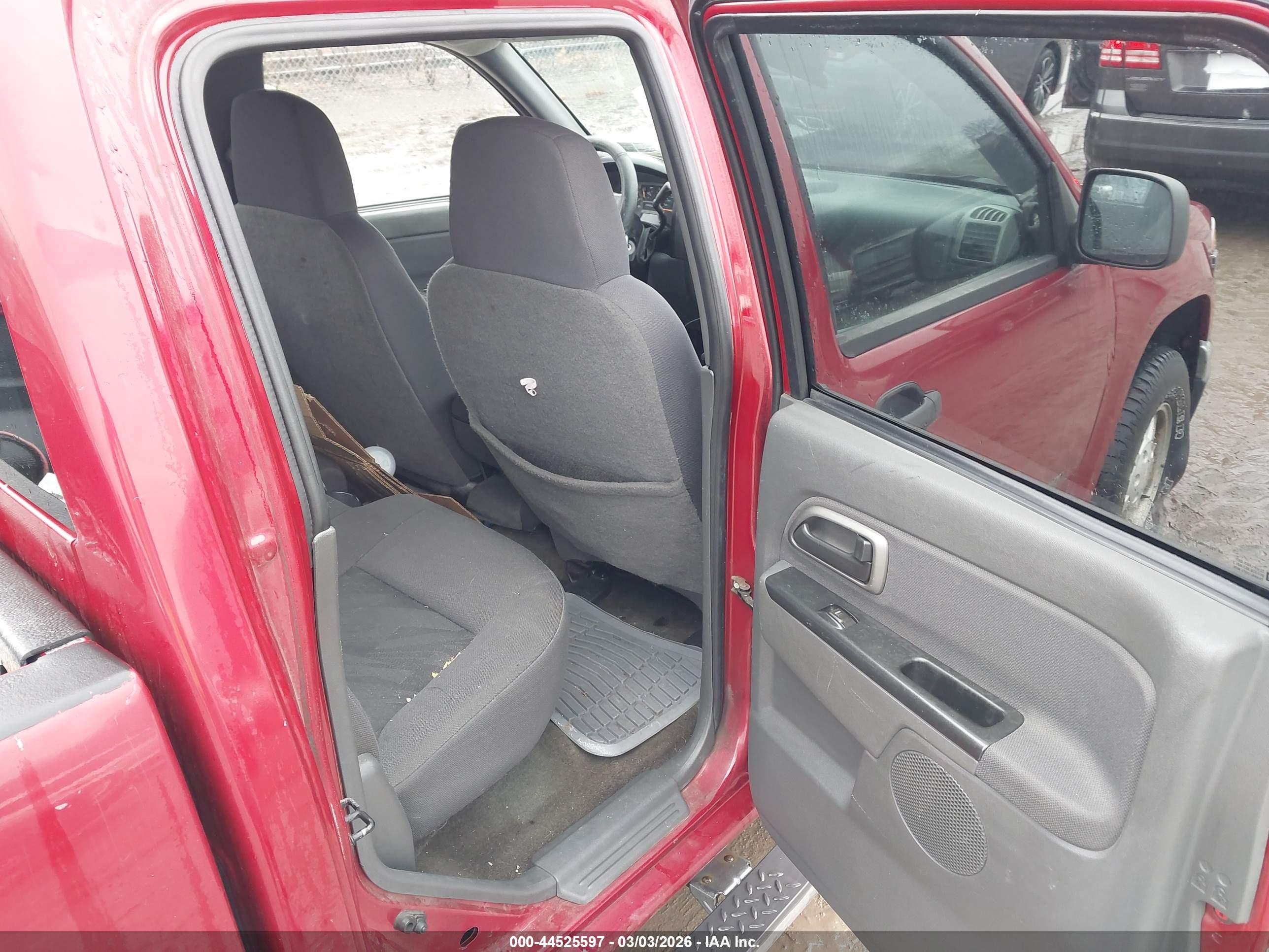 CHEVROLET COLORADO image 8