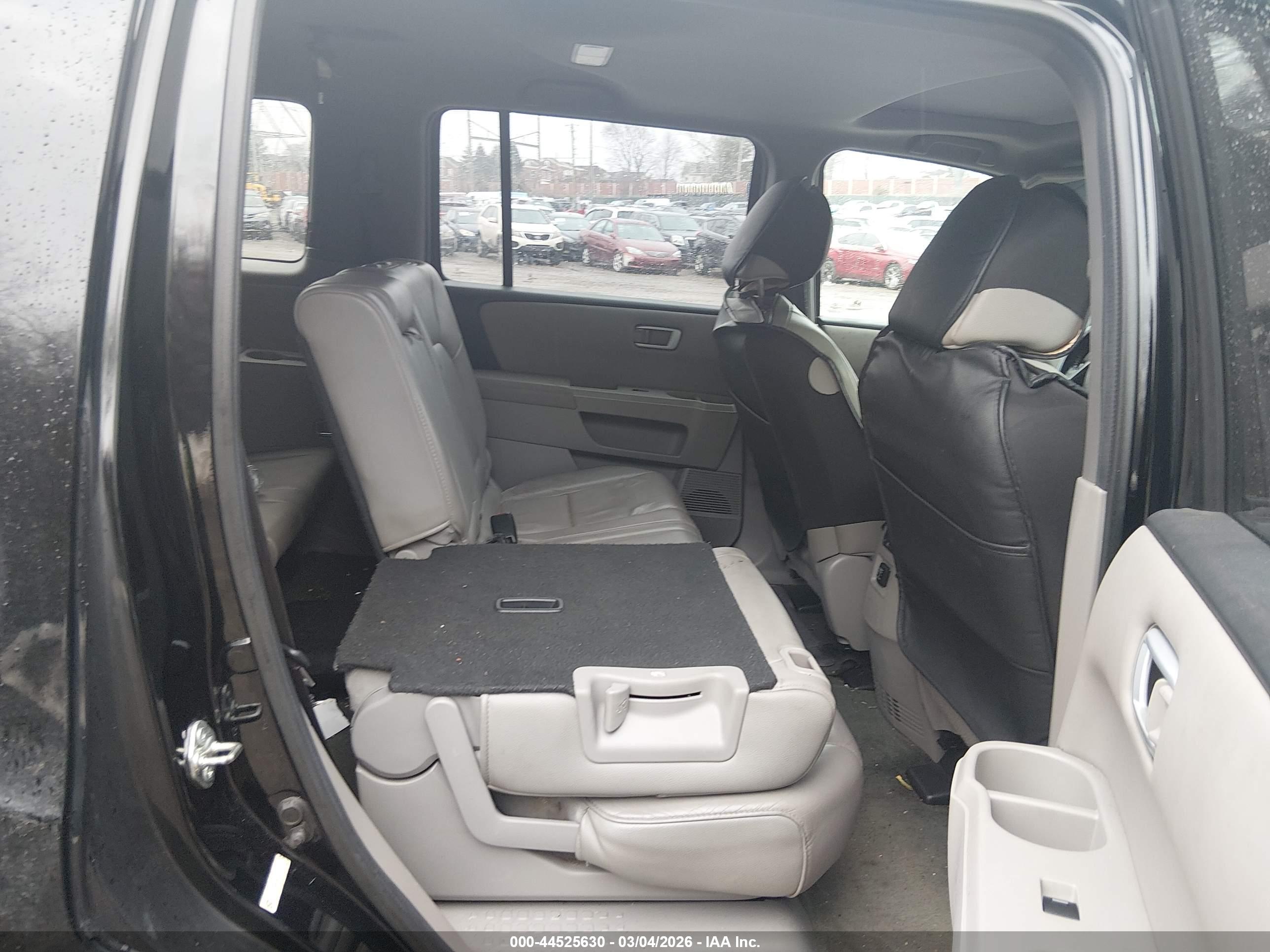 HONDA PILOT image 8