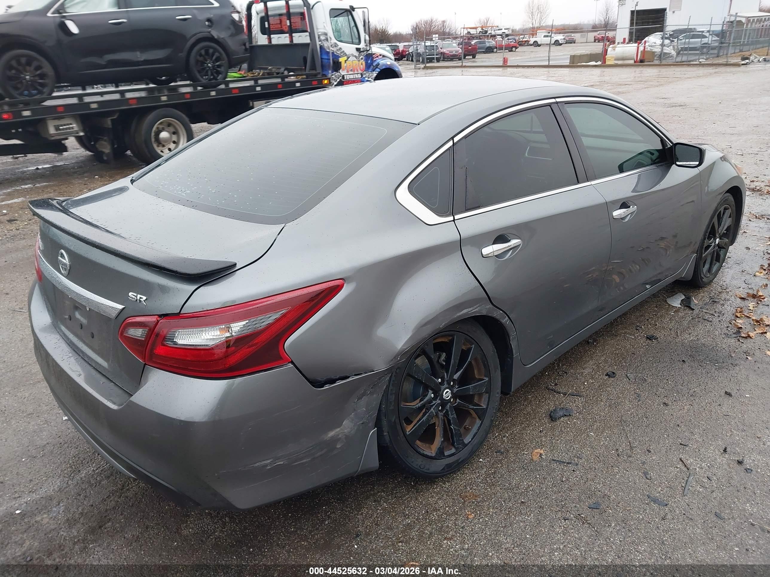 NISSAN ALTIMA image 4